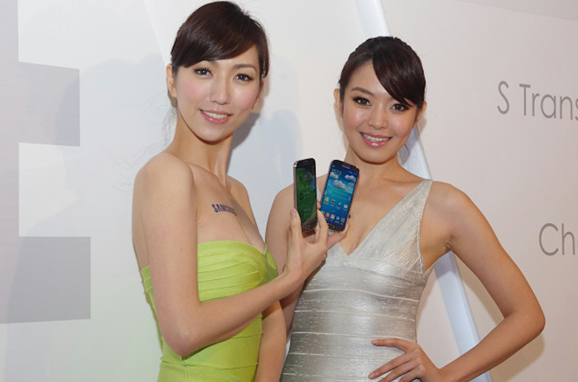 是Galaxy S4 淡化硬體規格、訴求使用者體驗，預計四月下旬上市這篇文章的首圖