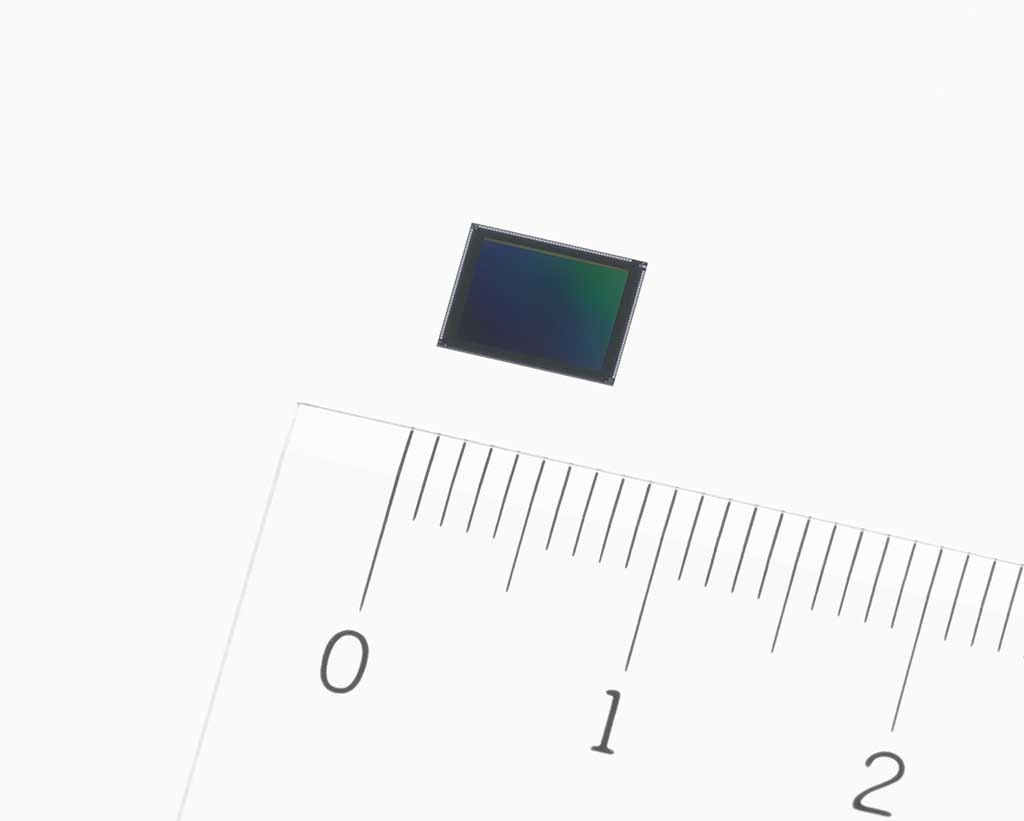 是具焦平面相位差對焦以及三軸電子防手震， Sony 發表新款 1/2.6 吋感光元件 Exmor RS IMX318這篇文章的首圖