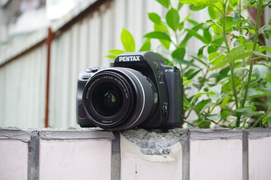 是Pentax 首款搭載焦平面對焦機種， Pentax K-70 動手玩這篇文章的首圖