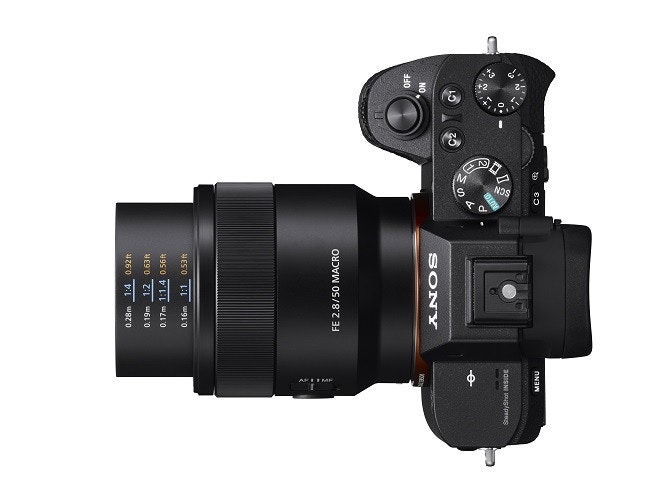 是Sony 發表 35mm 全幅 50mm 微距鏡頭 SEL50M28這篇文章的首圖