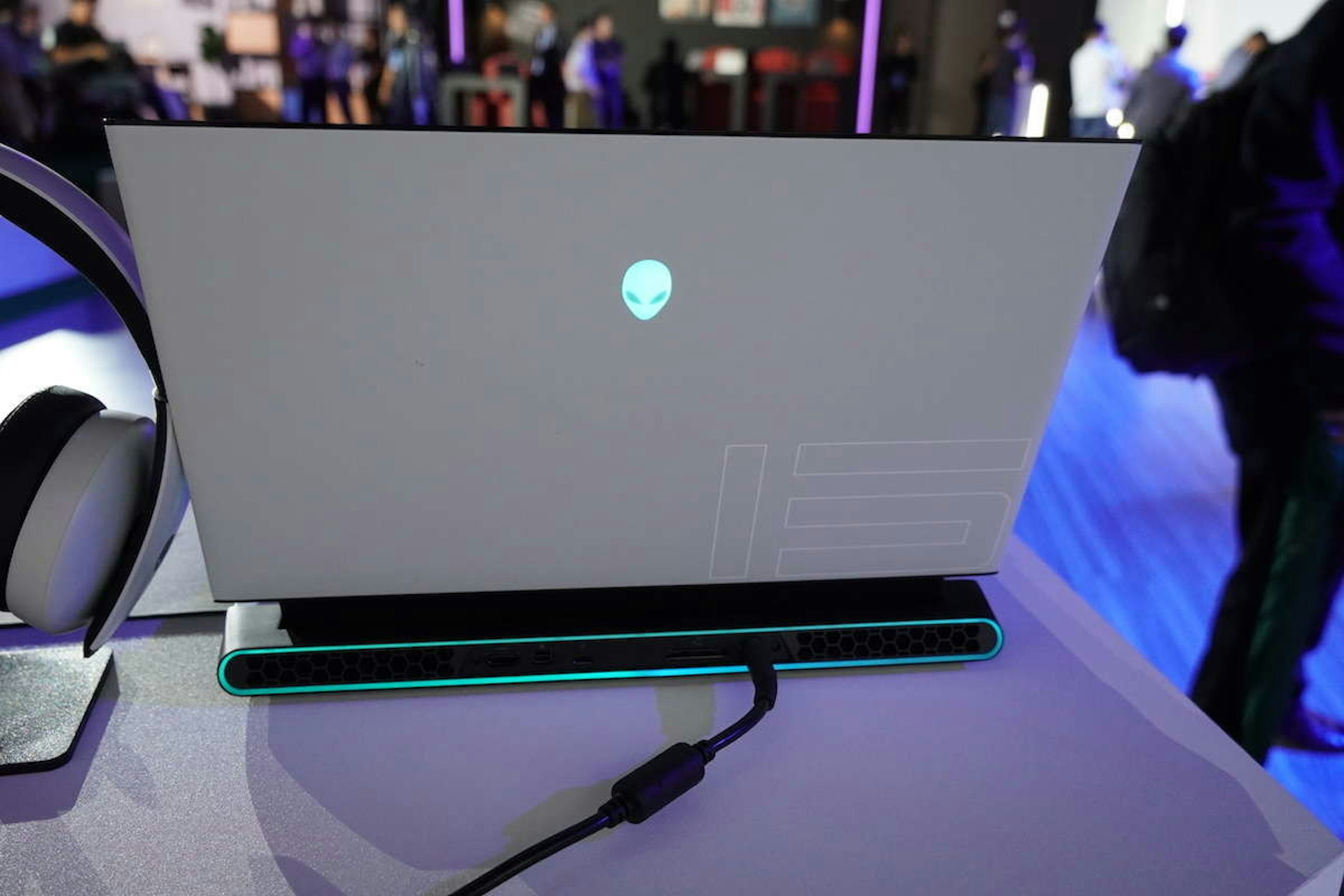 Computex, Laptop, Alienware, , Dell, , Display device, , Computer, Dell Alienware m17 Gaming 17,3" Full HD 144Hz, gadget, Gadget, Technology, Electronic device, Laptop, Personal computer, Display device, Computer, Netbook, Screen, Computer monitor