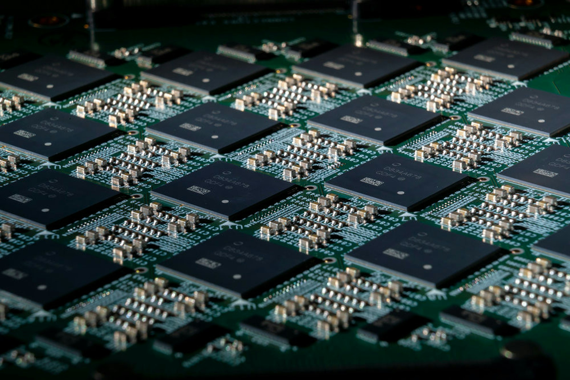 Neuromorphic engineering, Engineering, , Intel, Electrical engineering, Integrated Circuits & Chips, Research, Lōʻihi Seamount, System, Computer, Neuromorphic engineering, Electronics, Electronic component, Electronic engineering, Technology, Computer hardware, Circuit component, Electronic device, Personal computer hardware, Electrical network, Motherboard