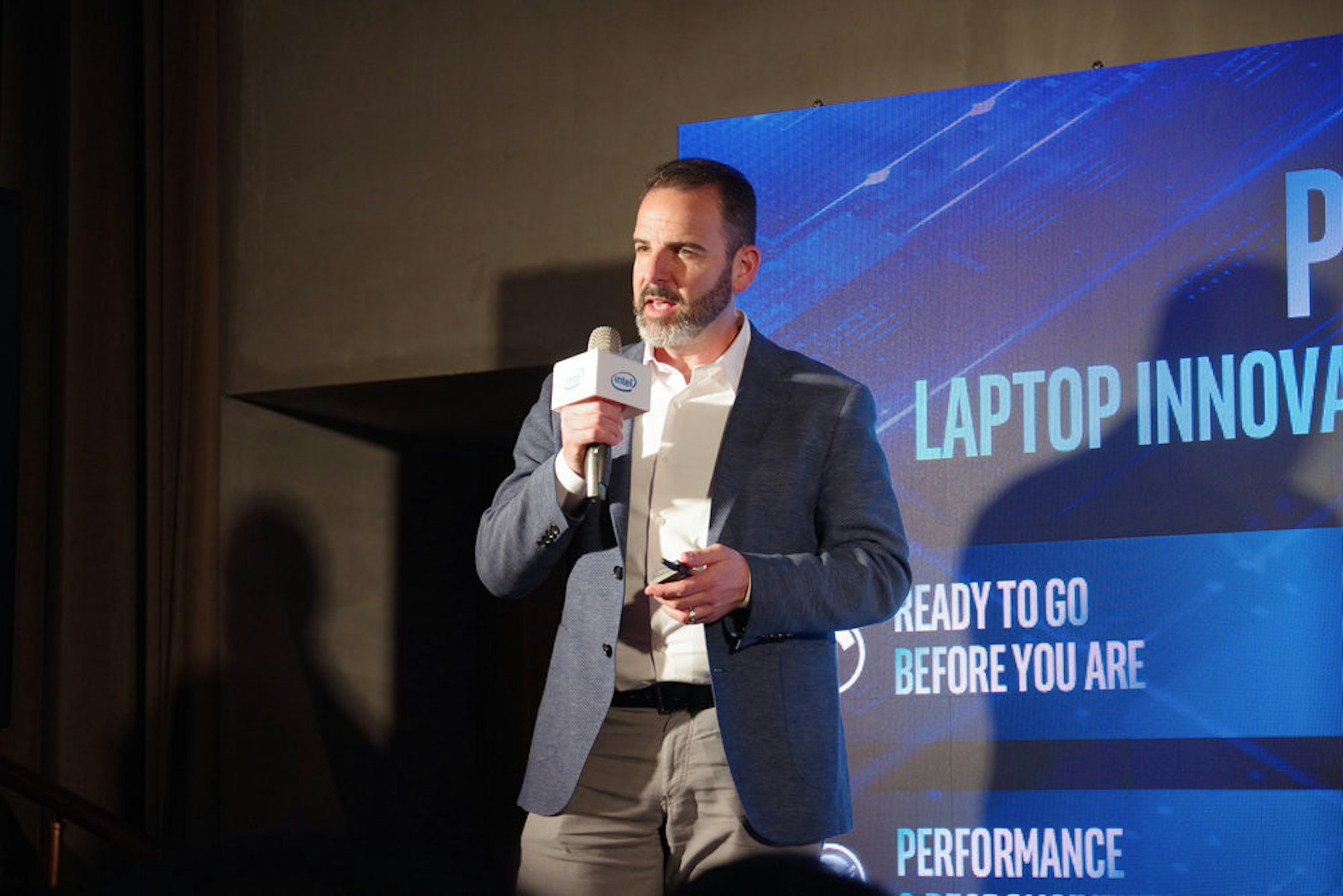 Motivational speaker, Communication, Public speaking, Public Relations, Business, Business development, Public, Orator, Motivation, Electronics, public speaking, Speech, Event, Technology, Media, Public speaking, Spokesperson, Convention, Orator