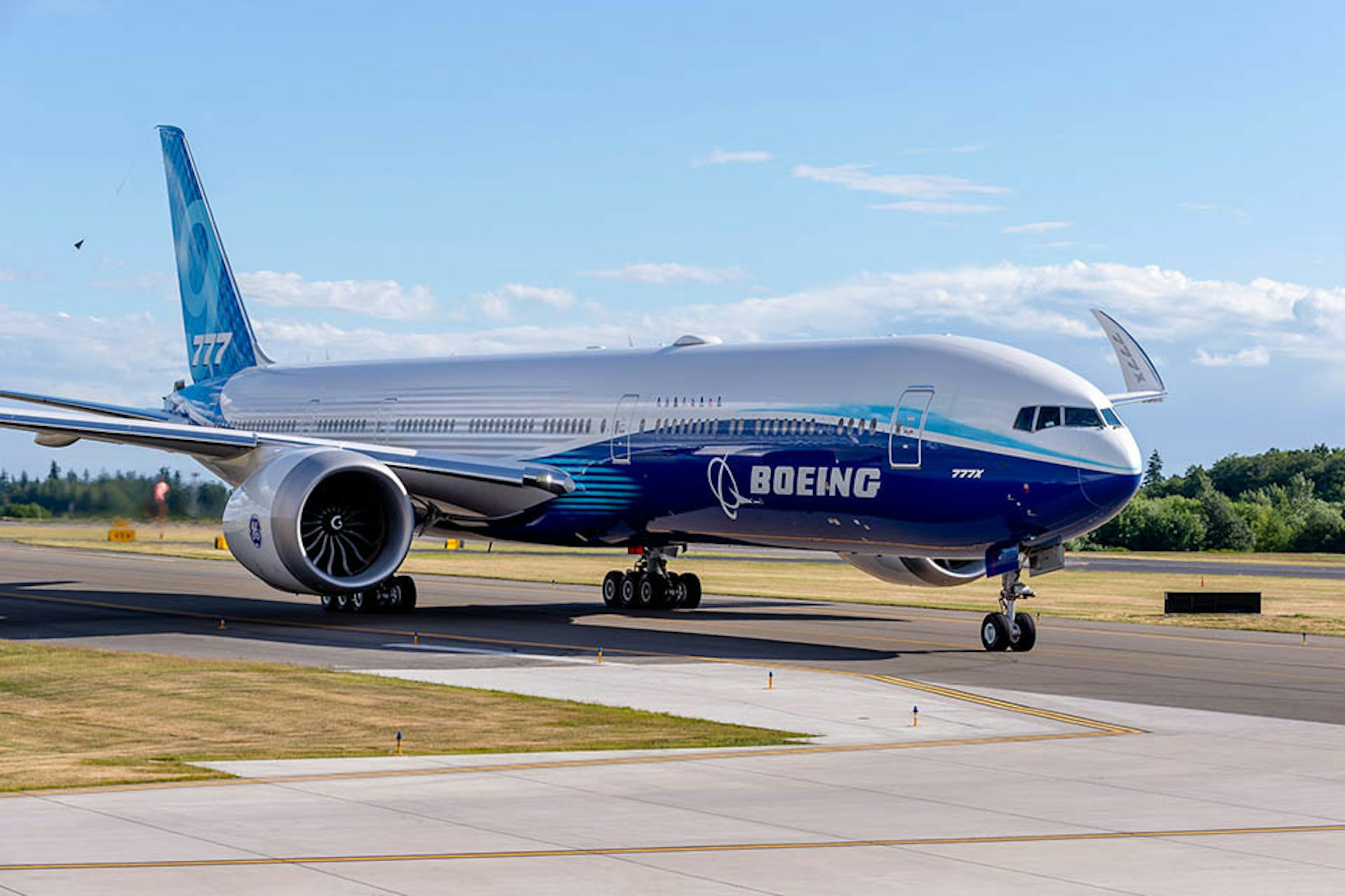 照片中提到了BOEING、777X，跟波音有關，包含了777x版、波音777X、飛機、飛機
