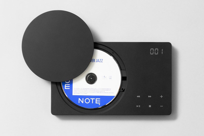 日本茑屋家電推出具備藍牙的CD 播放機BCPLAY ，外觀簡約且換算後不到五