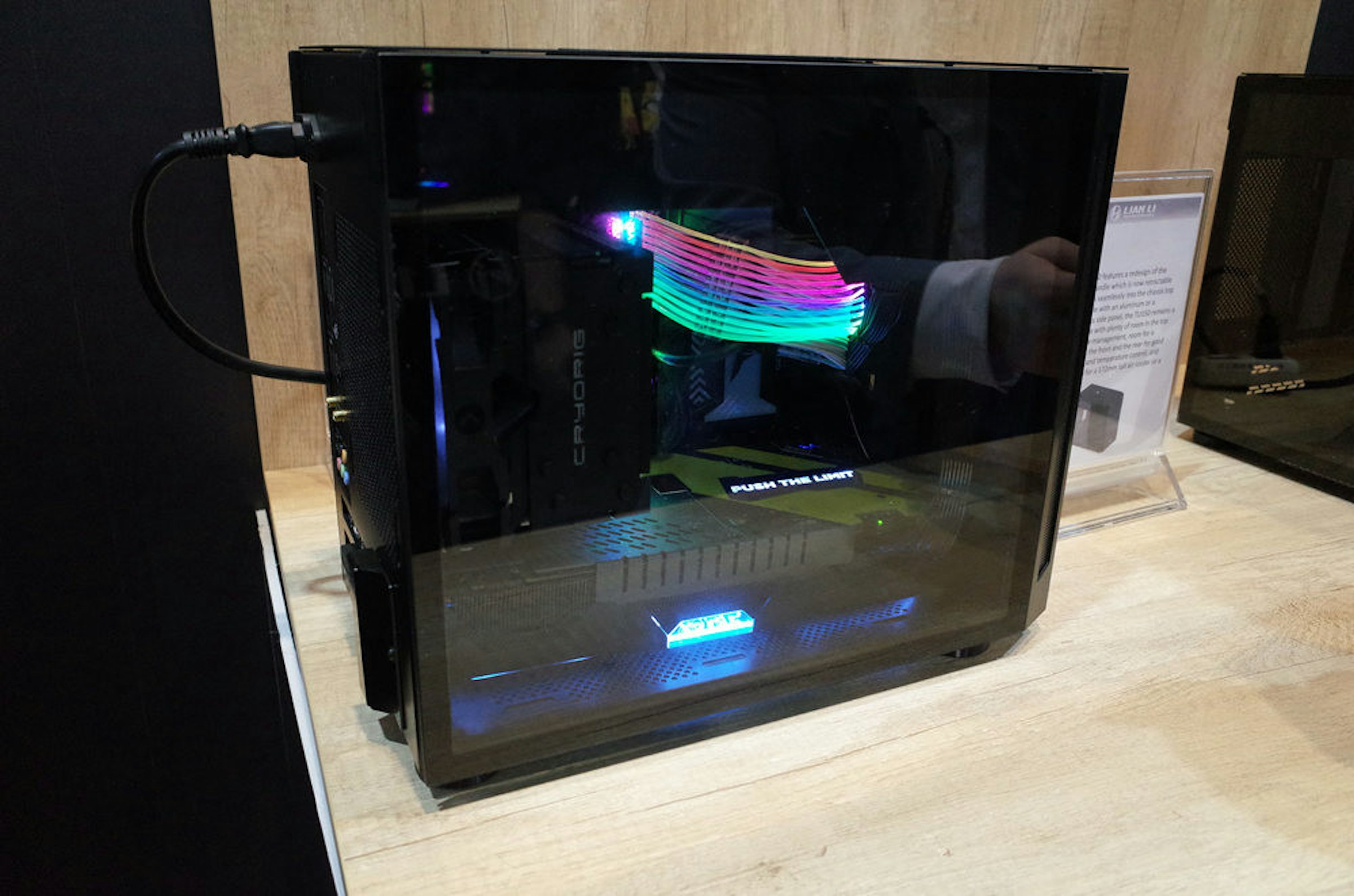 Computer Cases & Housings, Computer hardware, Computer cooling, Computer, Television, Personal computer, Multimedia, Electronics, Computer Monitors, Gadget, computer case, Screen, Computer case, Barebone computer, Computer cooling, Technology, Electronic device, Personal computer hardware, Computer hardware, CPU, Desktop computer