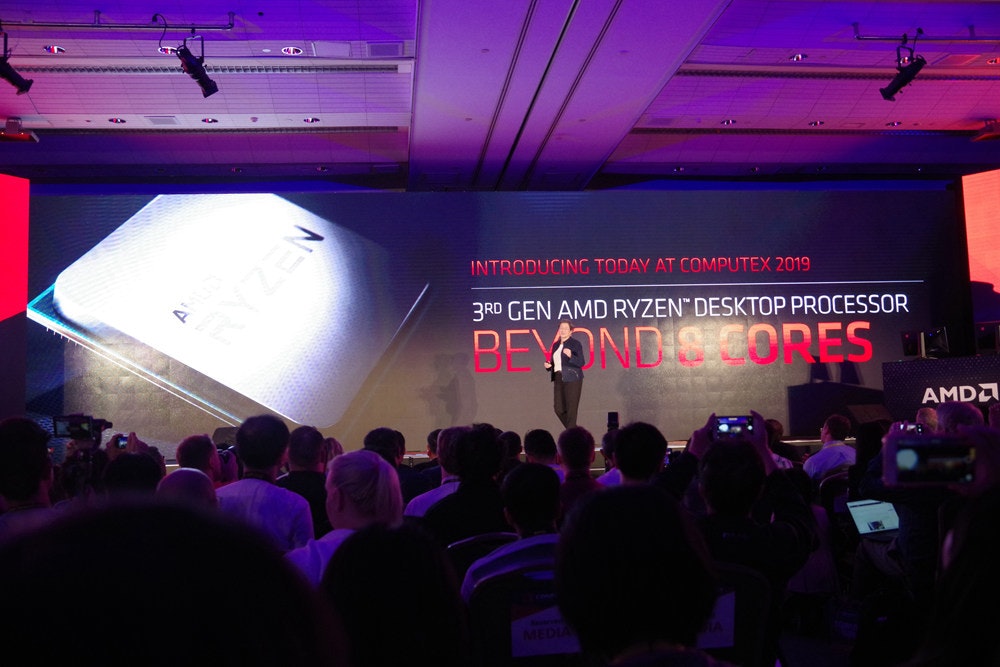Light, Display device, Auditorium, Convention, Concert, Purple, Crowd, Stage-M, Computer Monitors, stage, Projection screen, Display device, Stage, Led display, Lighting, Projector accessory, Event, Technology, Flat panel display, Electronic device