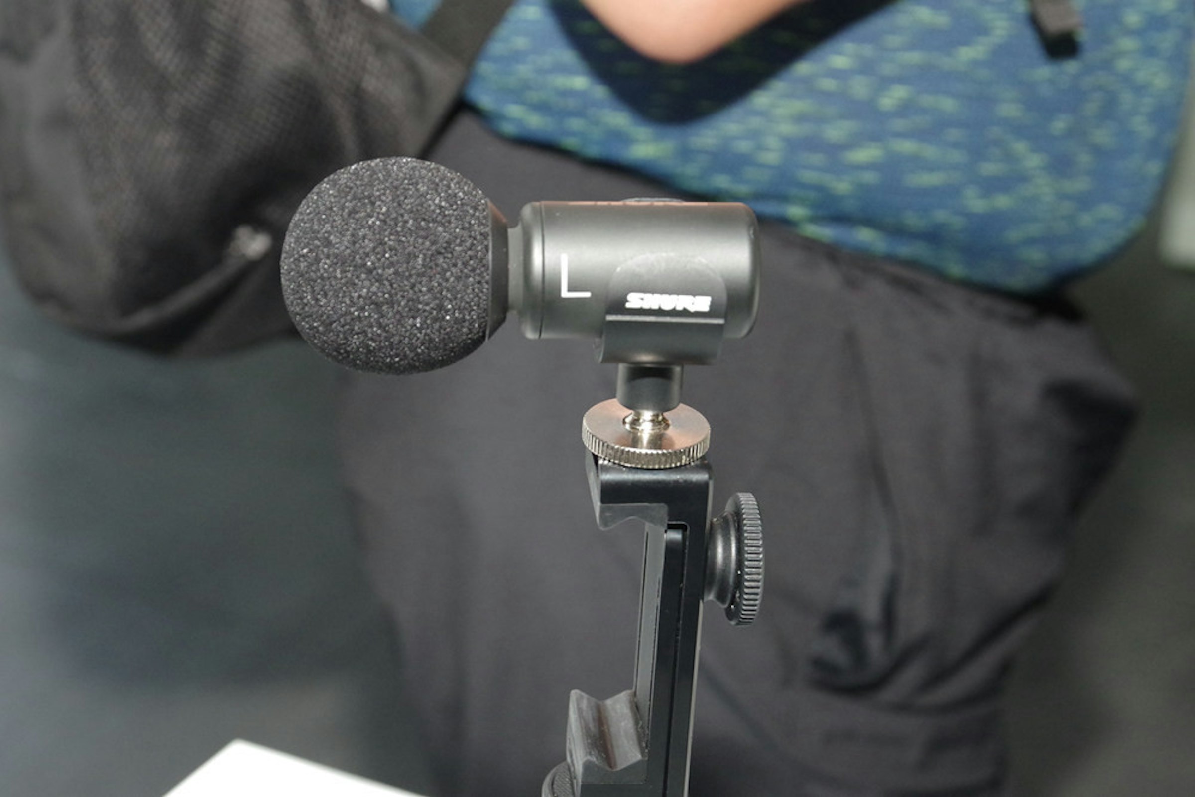 Microphone, Product design, Product, Design, Camera, microphone, Microphone, Microphone stand, Audio equipment, Technology, Electronic device, Audio accessory