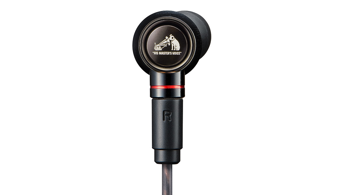 JVC 發表木振膜高階入耳式耳機HA-FW1500 ，採用Victor 頂級耳機