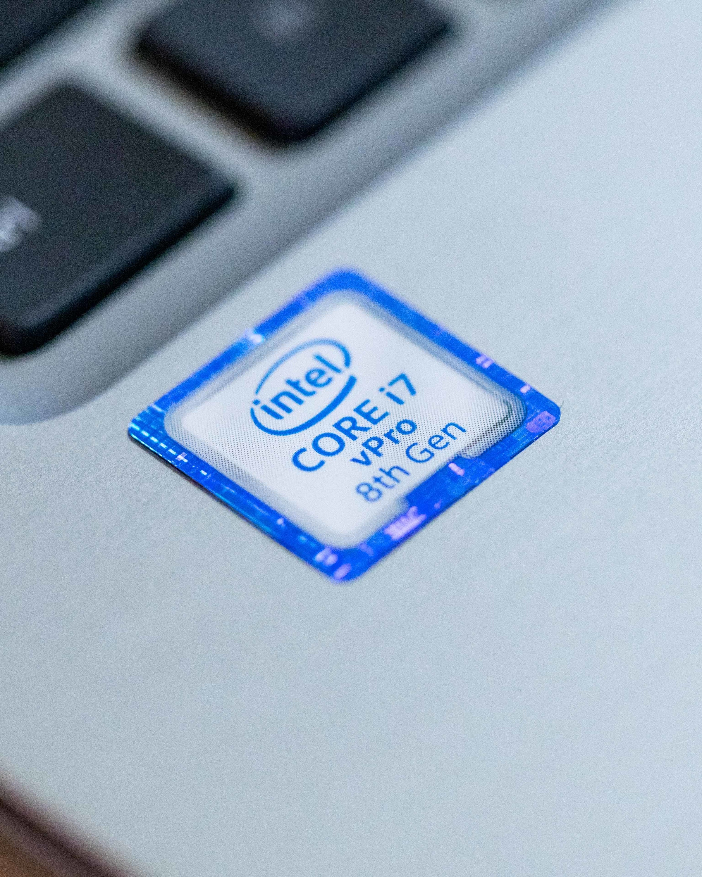 Интел вай. Intel Core vpro. Core i7 vpro. Компьютер Intel Wi-Fi 6e. Что такое vpro в ноутбуке.