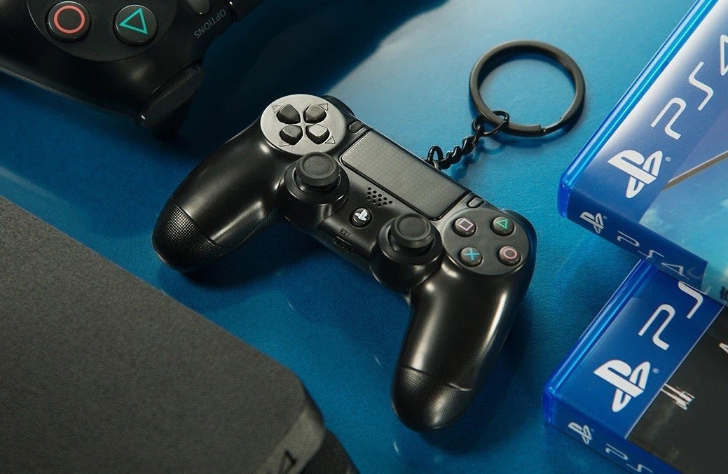 照片中提到了EX、OPTIONS，跟N26有關，包含了的PlayStation 4、的PlayStation、遊戲桿、的PlayStation 4、雙重衝擊