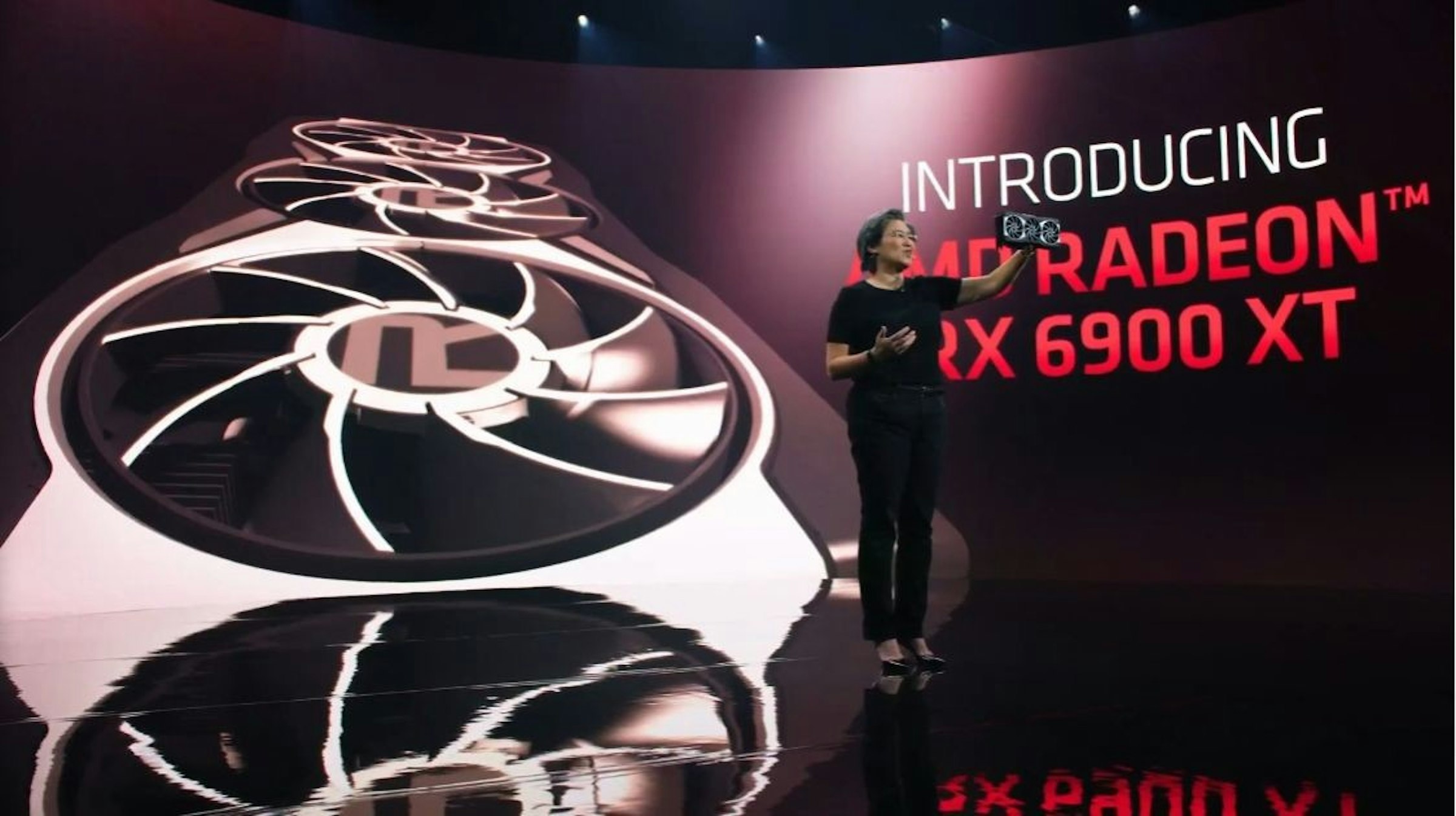 照片中提到了INTRODUCING、DRADEON"™、RX 6900 XT，跟Cégepde Matane有關，包含了圖形、字形、圖形、儀表