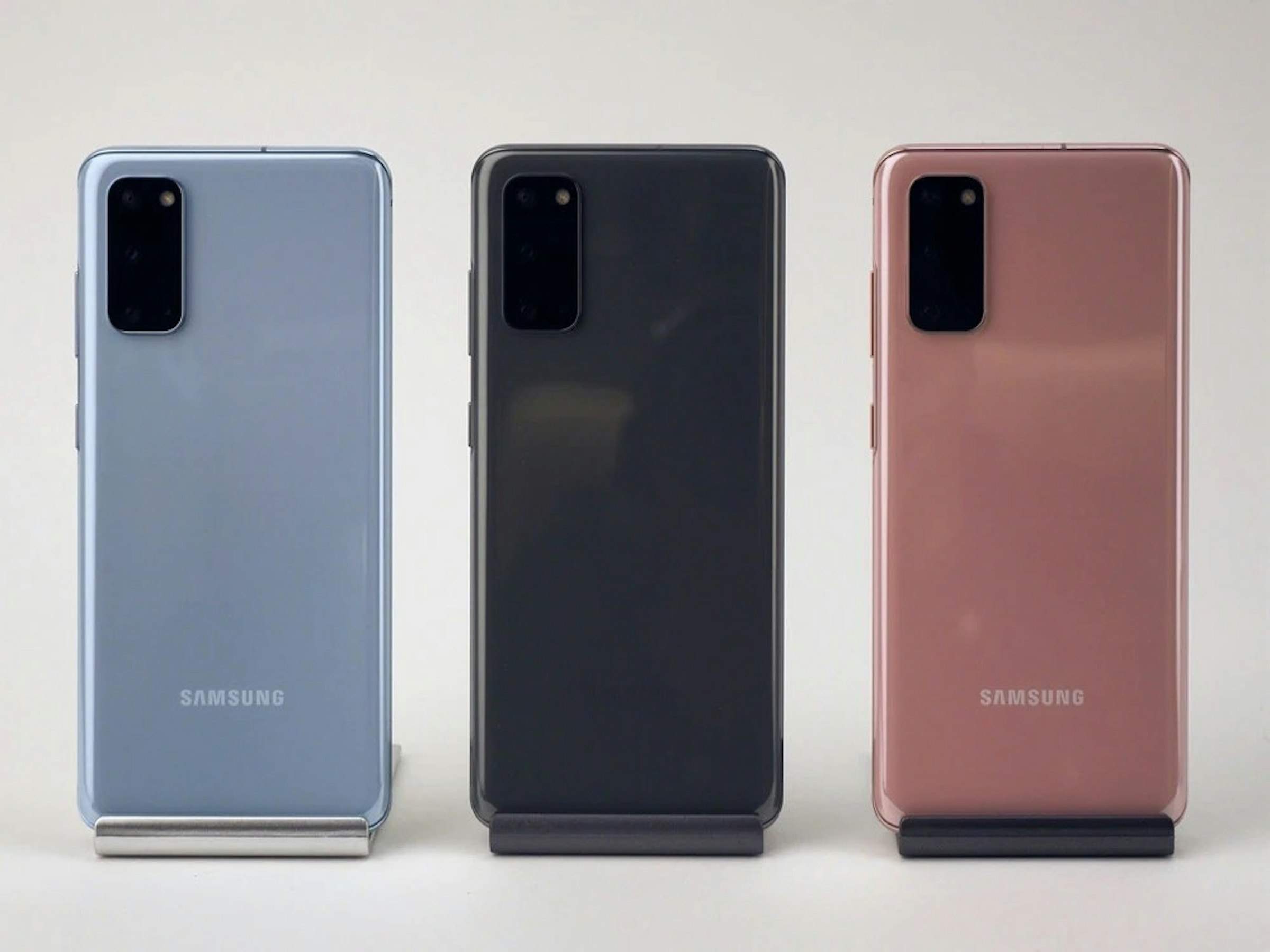 照片中提到了SAMSUNG、SAMSUNG，包含了功能手機、三星、108MP、三星Galaxy S10、三星Galaxy S20 Ultra