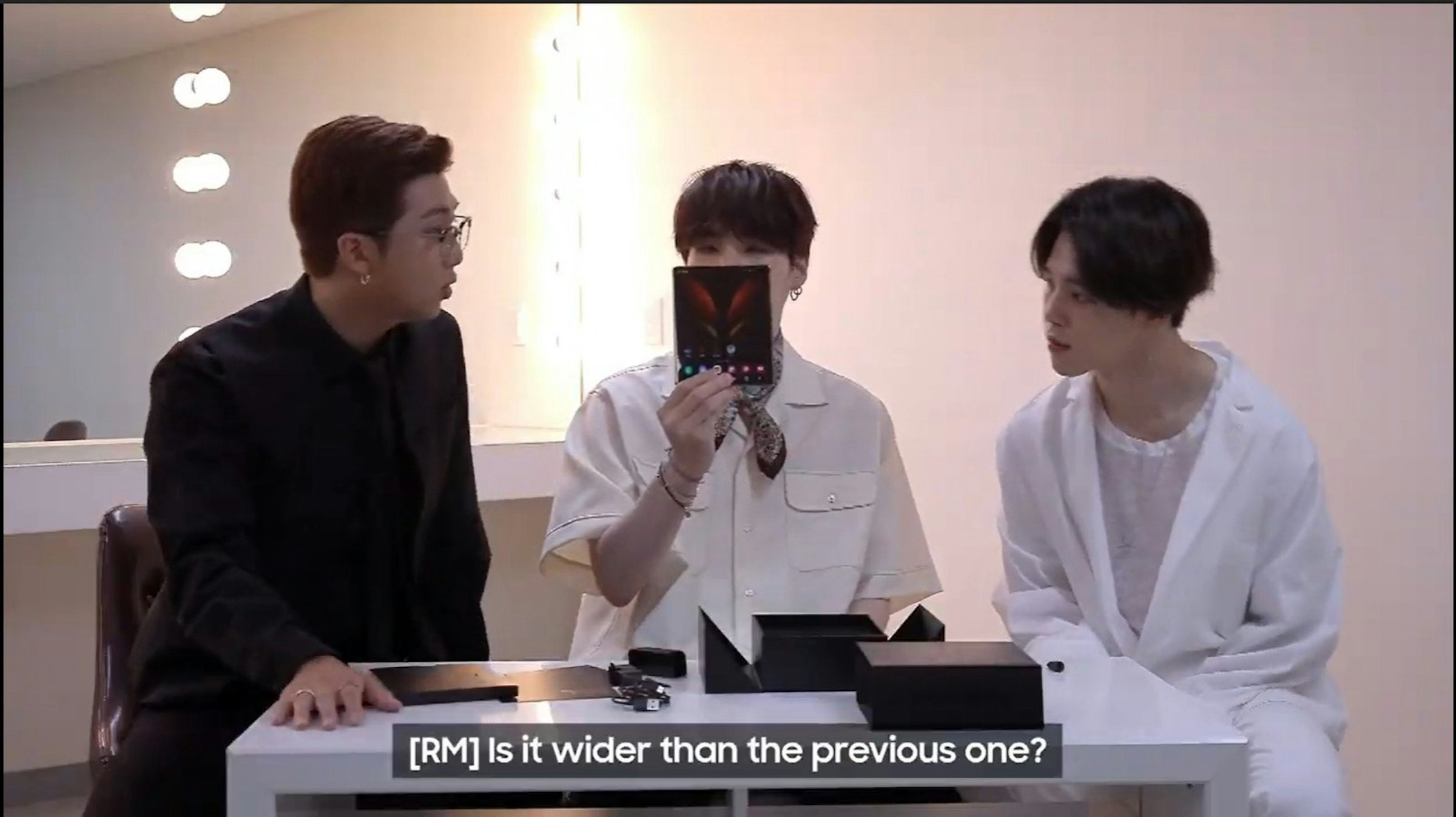 照片中提到了[RM] Is it wider than the previous one?，包含了會話、公共關係、工資工、上市