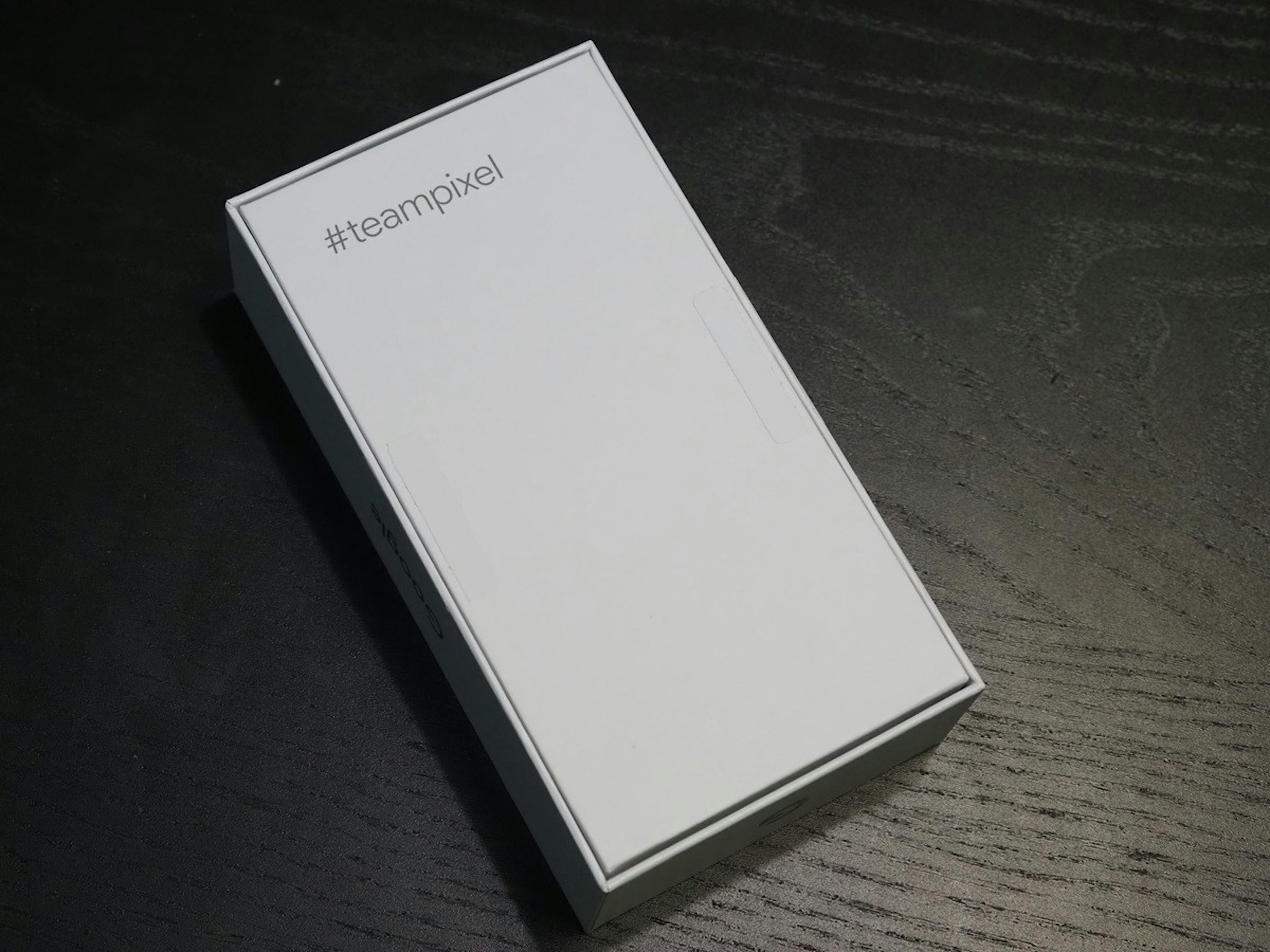照片中提到了#teampixel，包含了電子產品、手機、移動電話、長崎、Nuromobile
