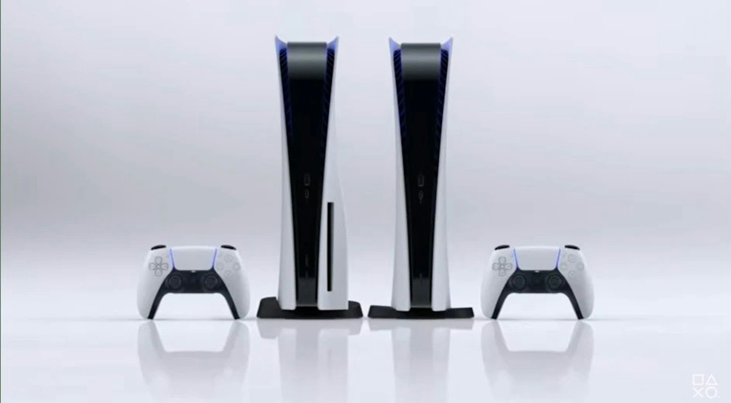 照片中包含了的PlayStation 5、的PlayStation 2、的PlayStation、的PlayStation 5、了索尼