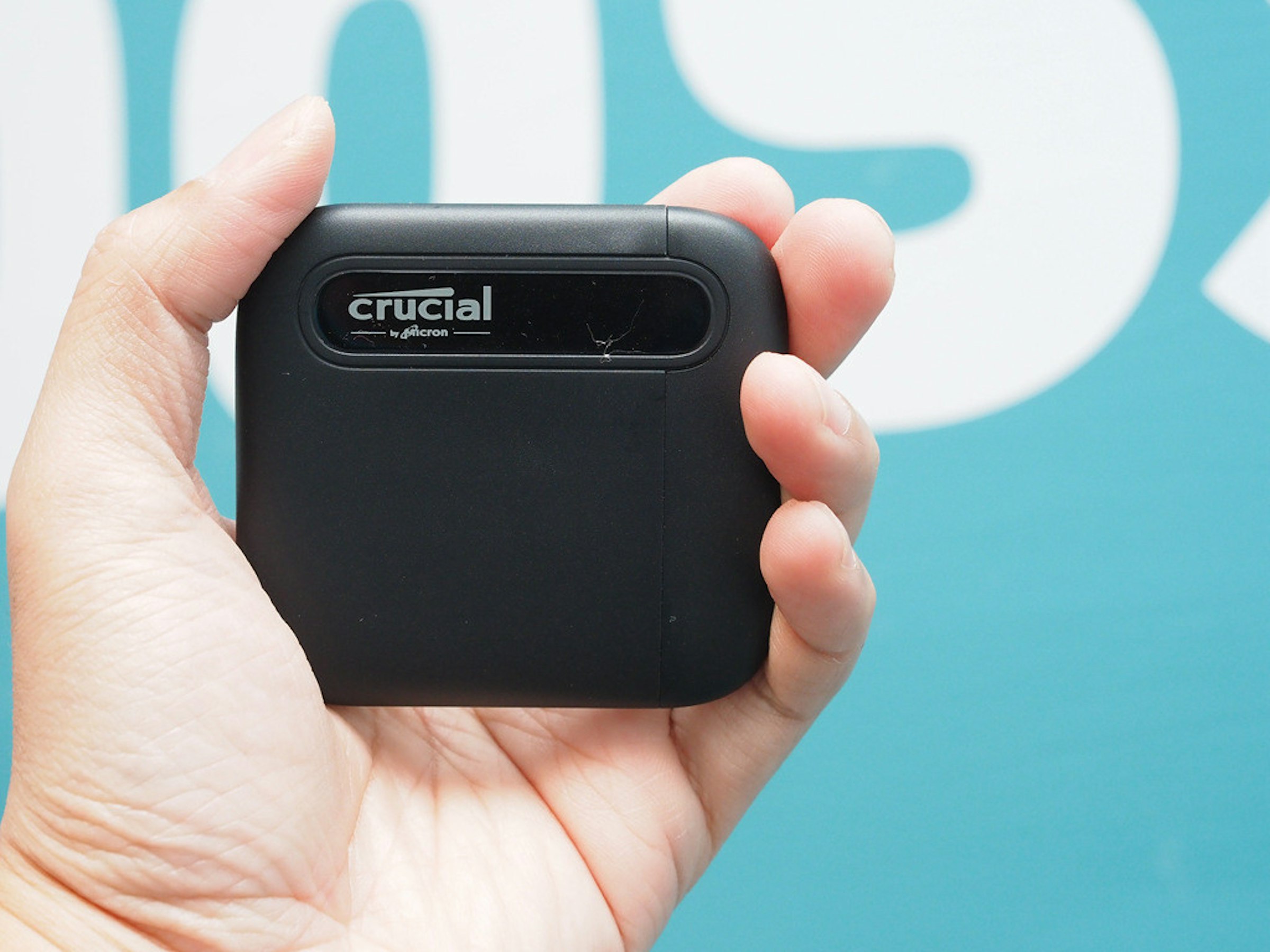 照片中提到了crucial、icron，包含了至關重要的realssd c300、電子配件、產品設計、電子產品、CTFDDAC064MAG-1G1 Crucial RealSSD C300 64 GB固態驅動器