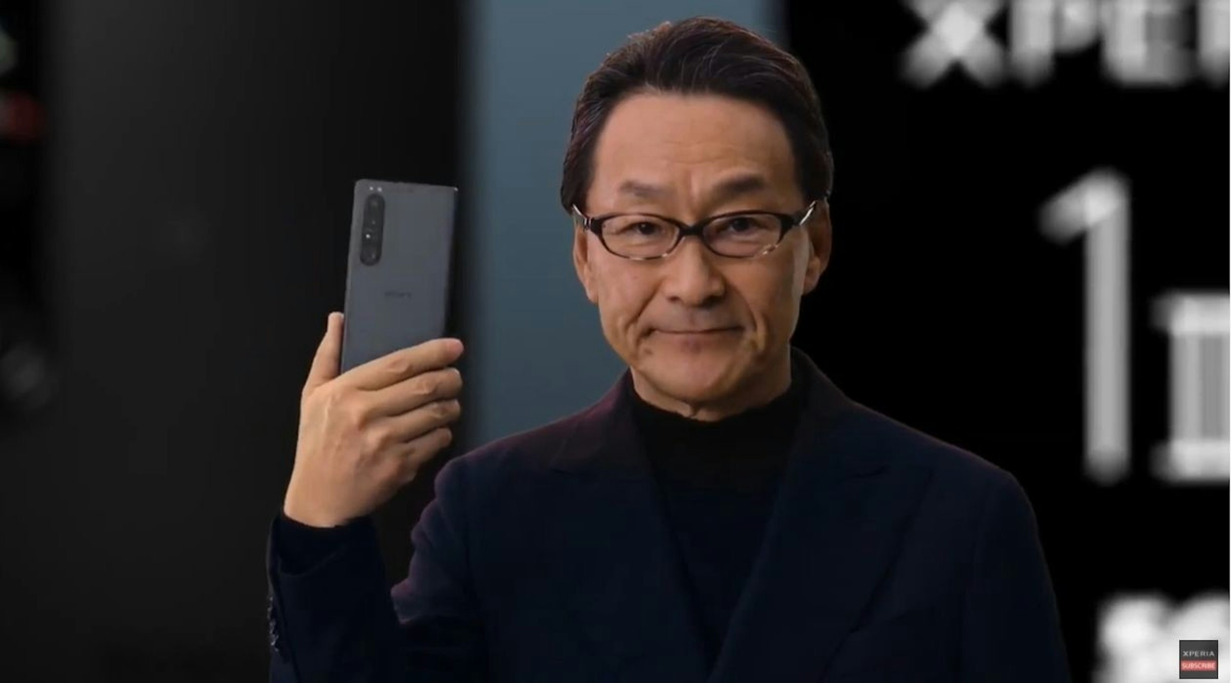 照片中提到了XPERIA、SUBSCRIBE，包含了xperia 1 iii、索尼Xperia 1、索尼Xperia 1 II、索尼xperia 10 iii、索尼Xperia 5 III