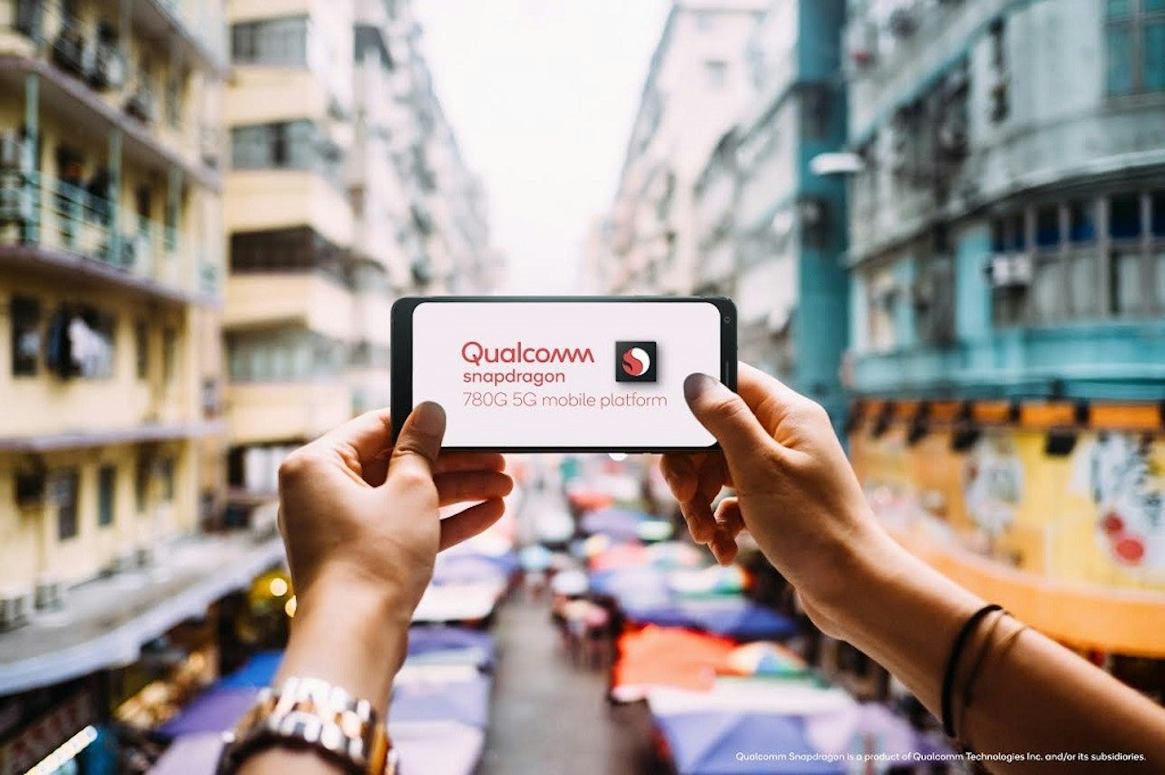 照片中提到了Qualcomm、snapdragon、780G 5G mobile platform，跟高通公司有關，包含了高通金魚草、高通金魚草、手機、5G