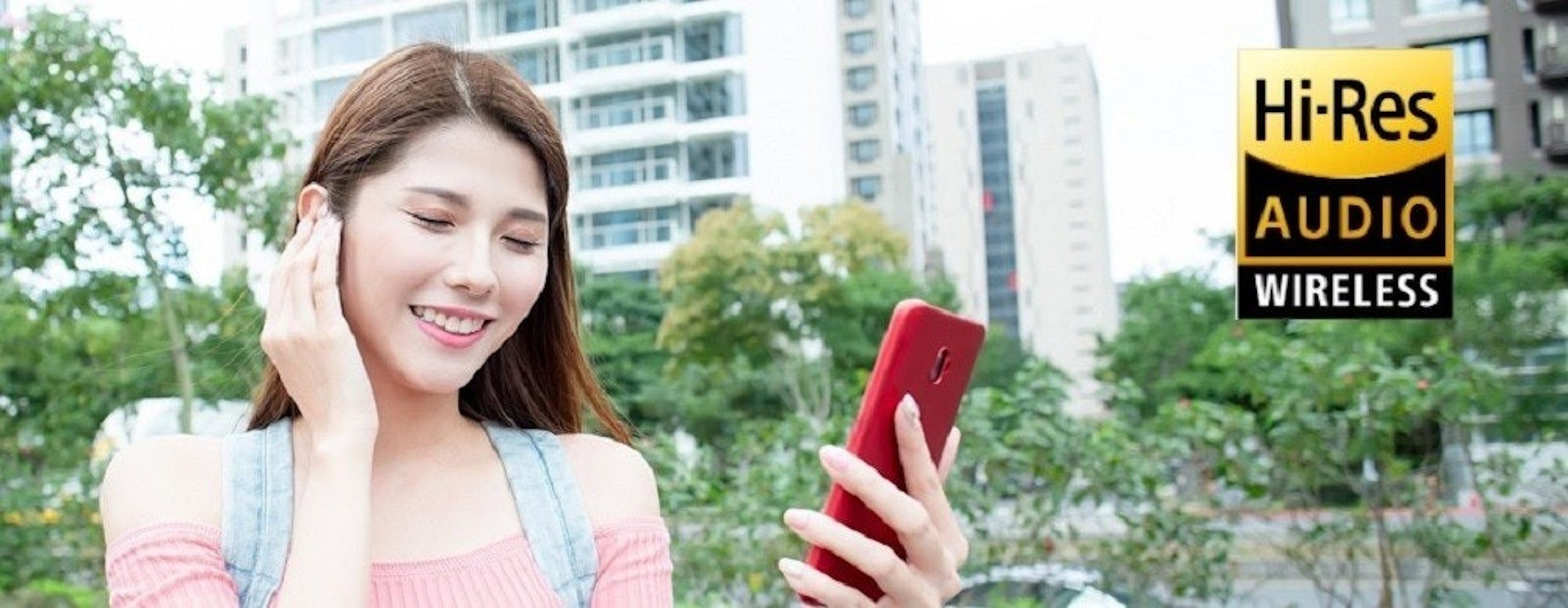 照片中提到了оборор、Hi-Res、AUDIO，包含了嗨res音頻、數字音頻、AirPods、高分辨率音頻、藍牙