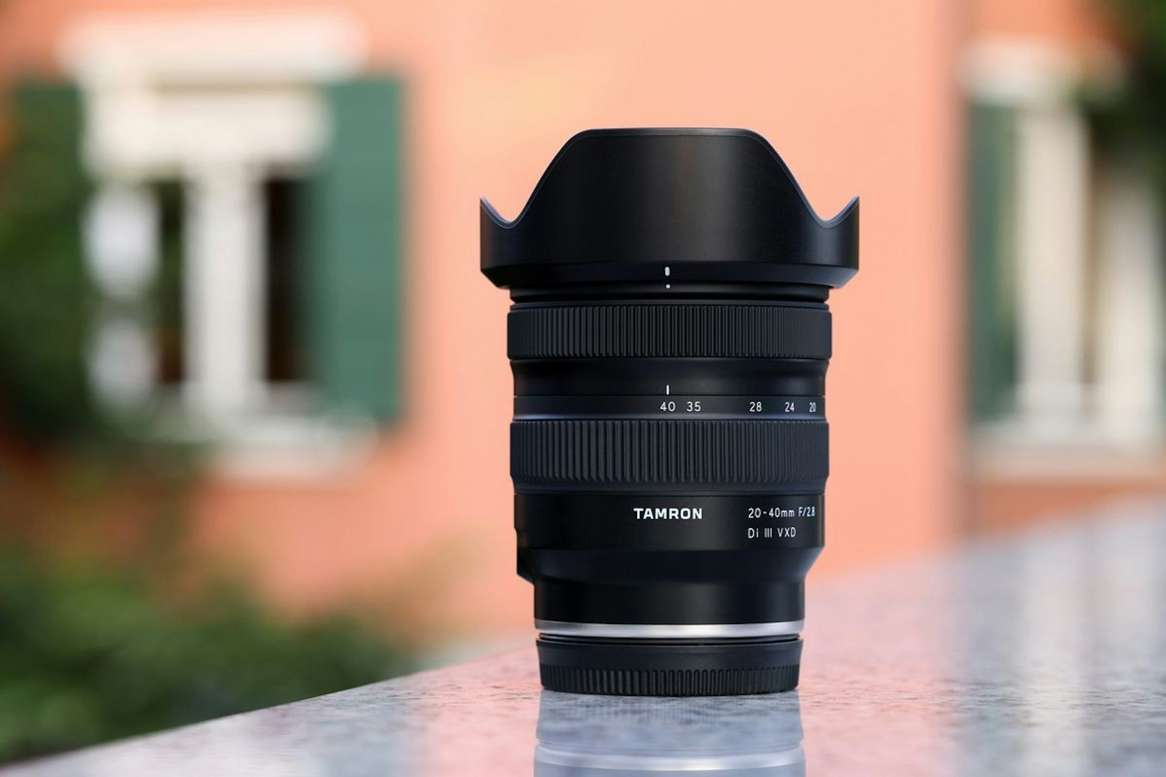 照片中提到了40 35、TAMRON、28，包含了數碼單反、單反相機、單反相機、魚眼鏡頭、相機