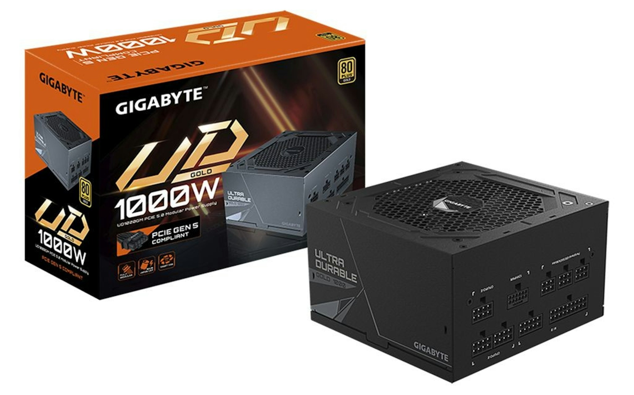 照片中提到了80、GIGABYTE、GIGABYTE"，跟技嘉科技、技嘉科技有關，包含了pcie 5.0 電源、電源、供電單元、顯示卡、Zasilacz 技嘉 UD1000GM 1000W
