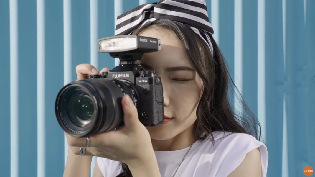 照片中提到了FUJIFILM、bodar、X-T4,包含了照片、單反相機、單反相機、照片、鏡頭