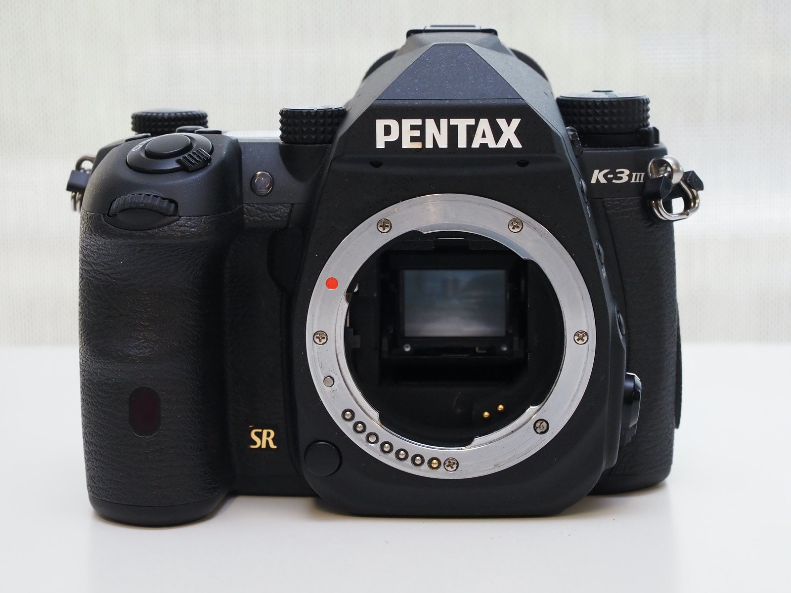 照片中提到了SR、BO、PENTAX,跟賓得有關,包含了賓得k、賓得K10D、單反相機、鏡頭、單反相機
