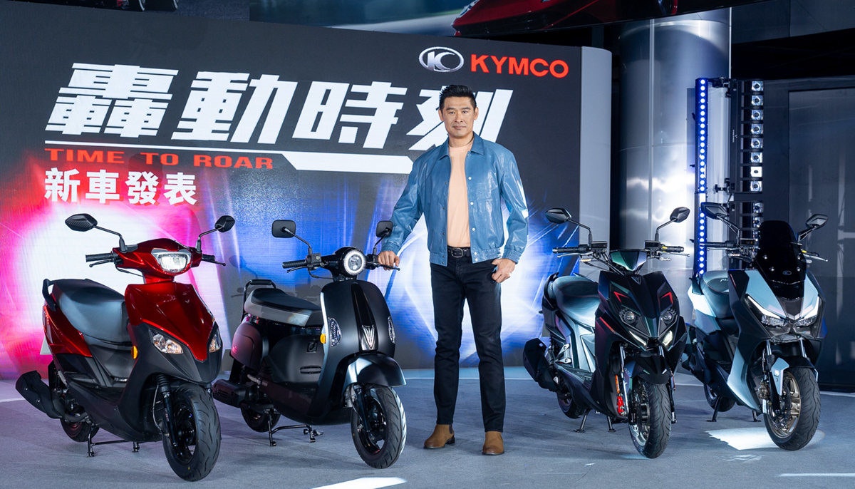 照片中提到了OKYMCO、轟動時刻、TIME TO ROAR,跟金科有關,包含了汽車、汽車、摩托車配件、摩托車、摩托車