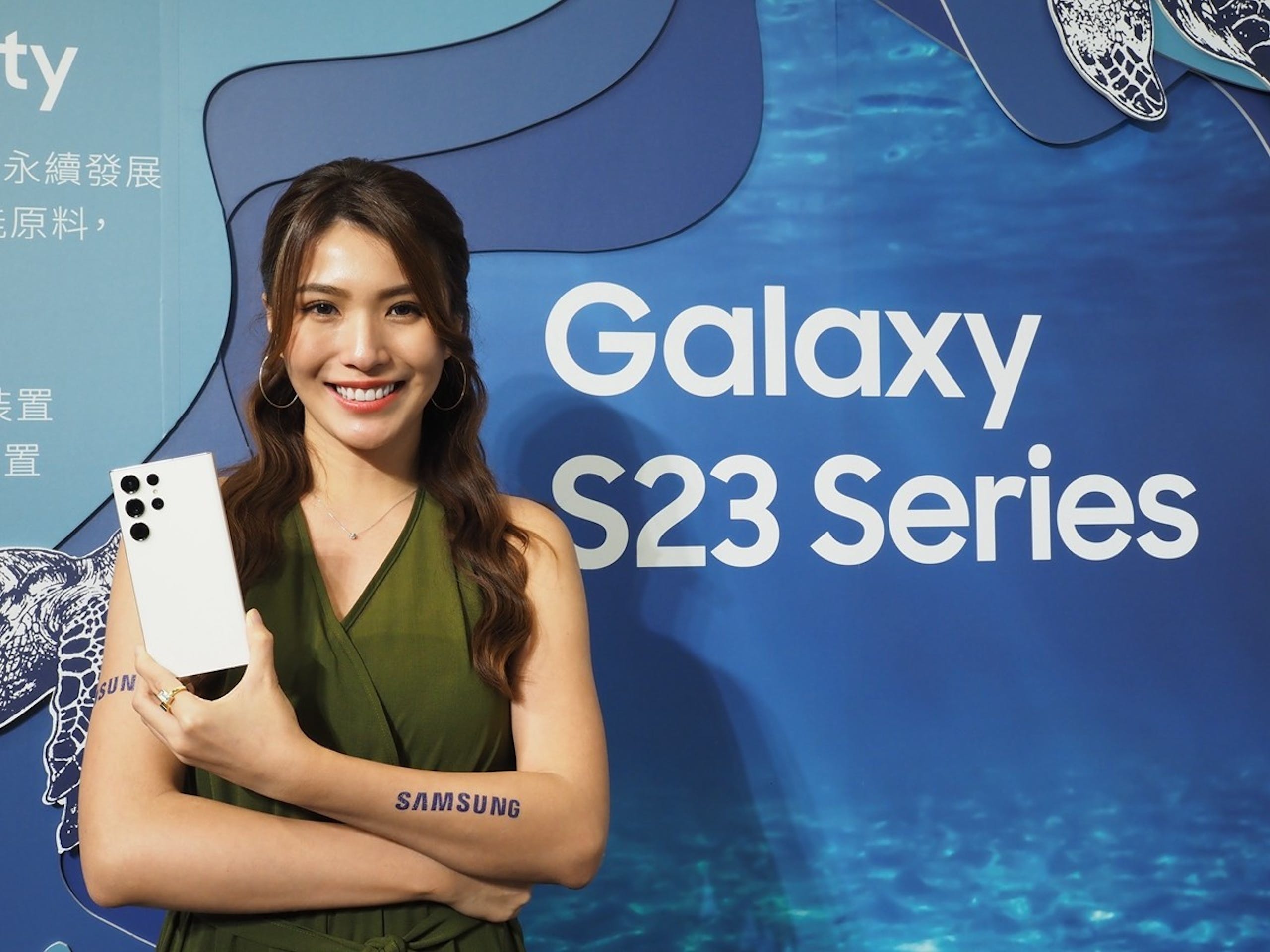 照片中提到了ty、永續發展、原料,，包含了美女、三星 Galaxy Tab S9 FE、128 GB、三星、三星電子
