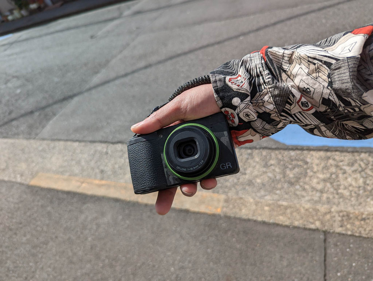 Ricoh GR III 數位相機長期評測，宛若右手也有眼睛般的街拍正解#GR