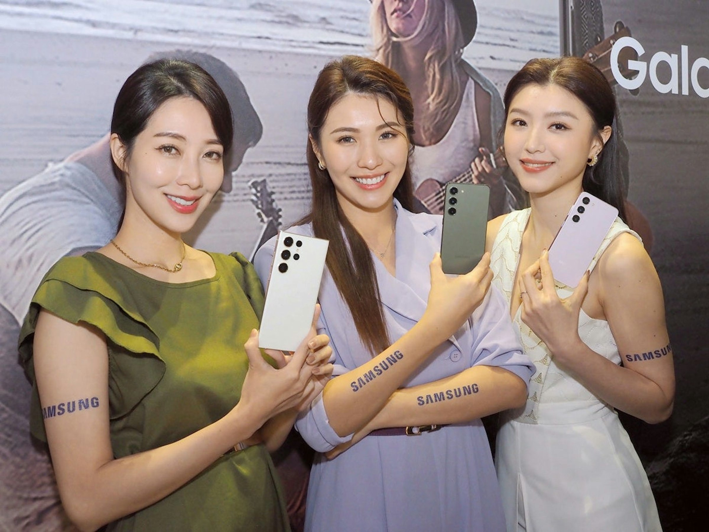 照片中提到了AMSUNG、SAMSUNG、SAMSUNG，跟三星集團、蓋革有關，包含了美女、三星 Galaxy S23 Ultra 5G、三星蓋樂世 S22、三星電子、三星