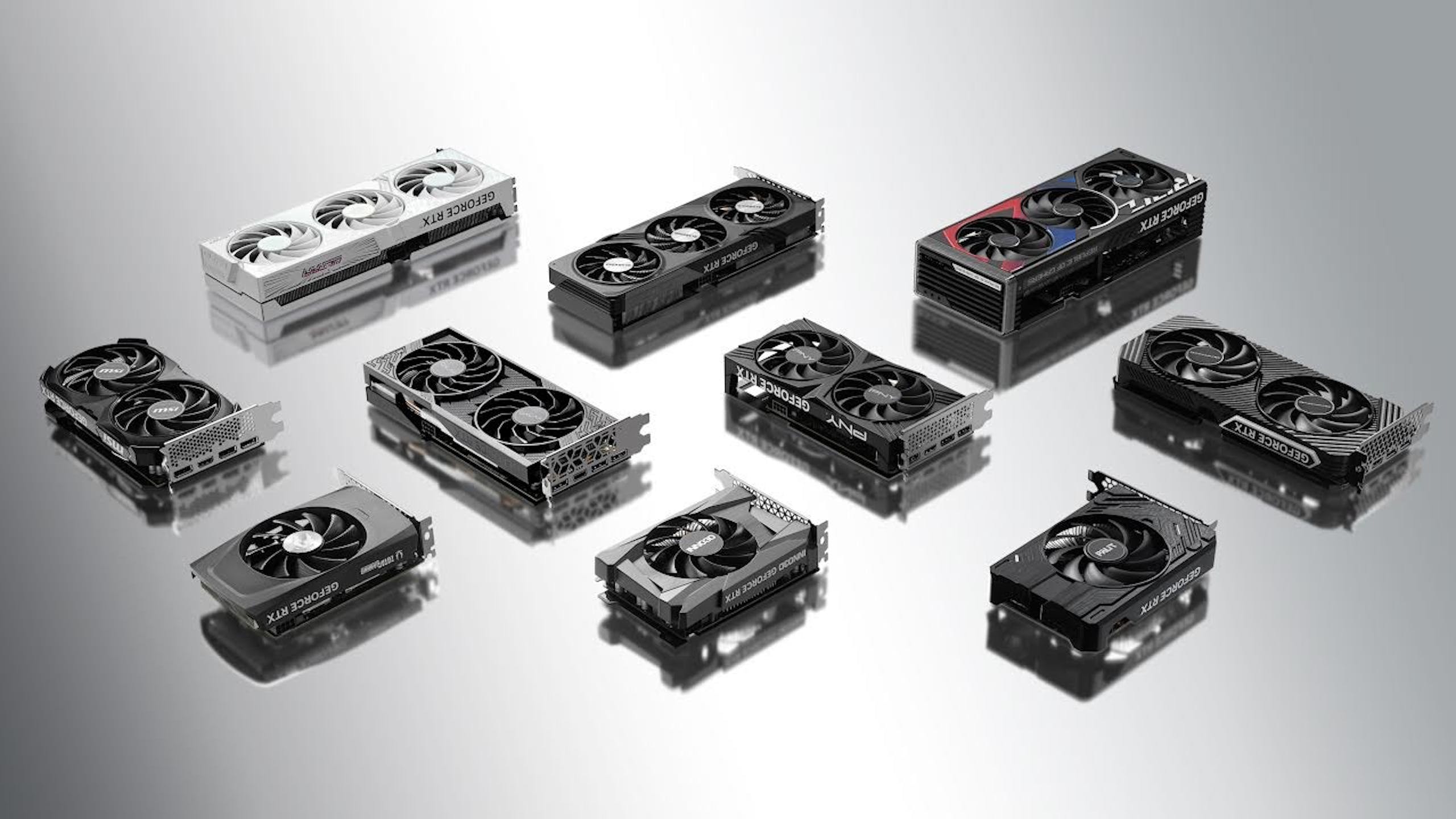 照片中提到了GEFORCE RTX、GEFORCE RTX、Ya,包含了硬件、電腦硬件、筆記本電腦、英偉達、英偉達Geforce