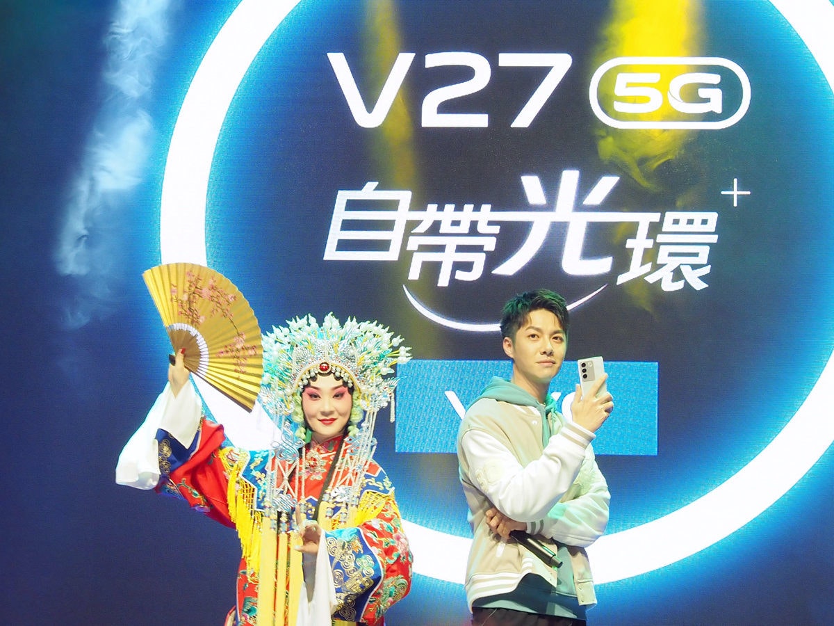 照片中提到了V275G、自帶光環,跟VDL博瓦有關,包含了性能、表演藝術、電視、產品、藝術