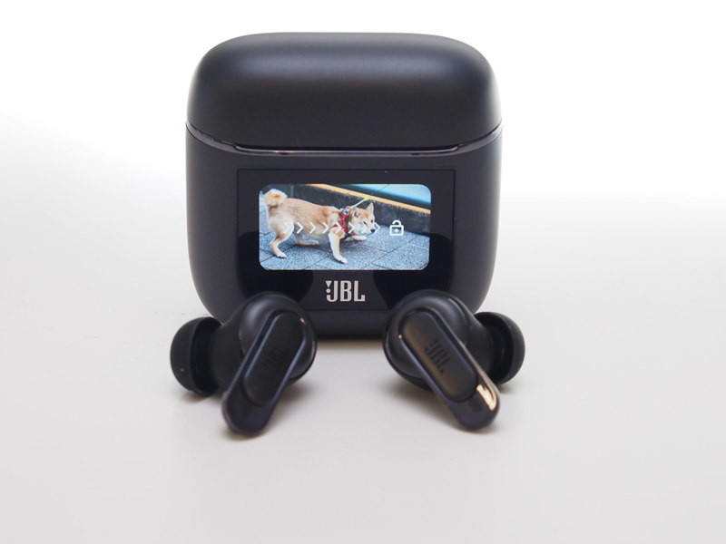 JBL TOUR PRO 2 真無線耳機評測，充電盒自帶全功能觸控螢幕、免開app