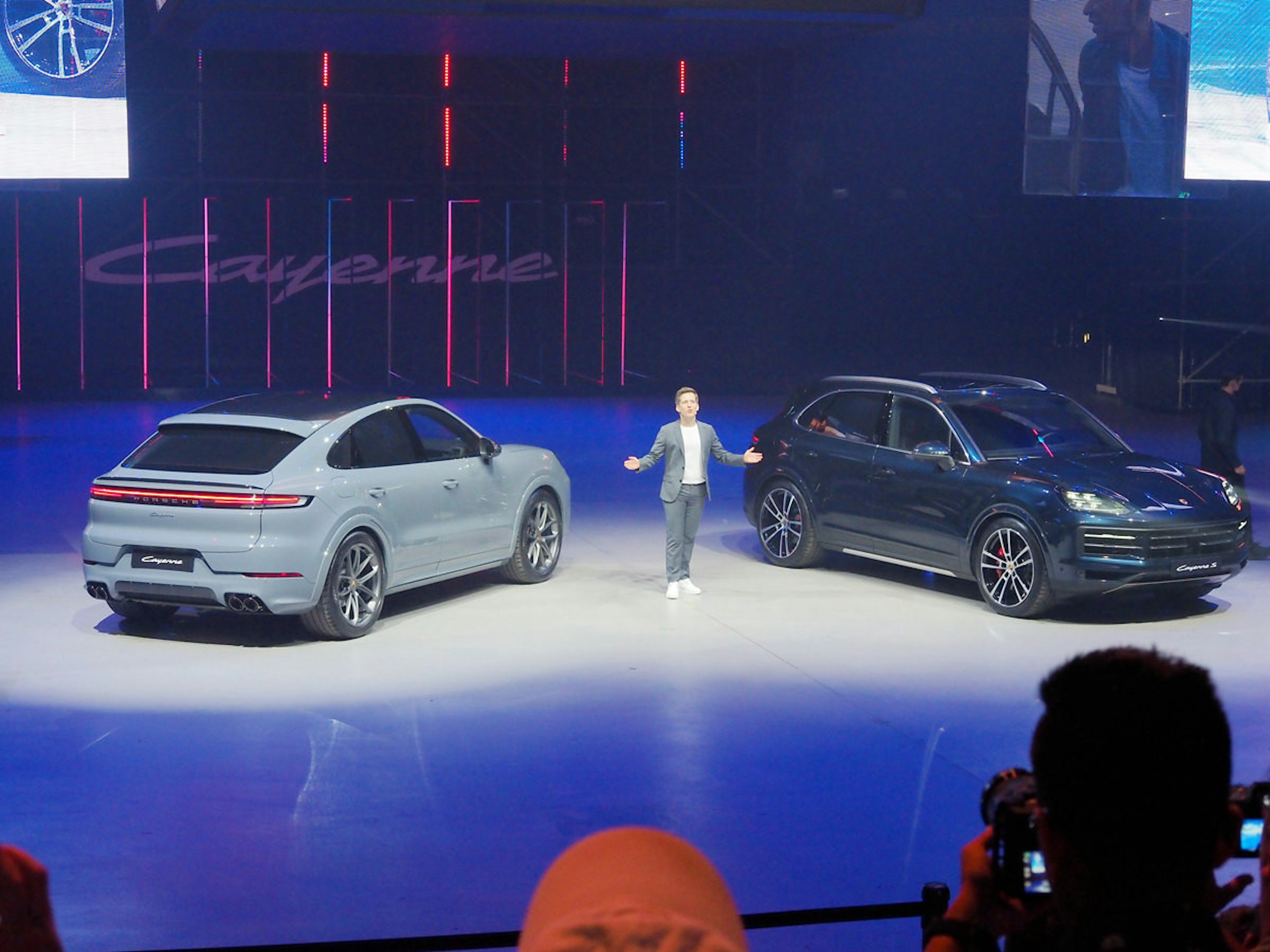 照片中提到了Cayenne、effe、36，跟普羅維登斯基督教學院有關，包含了車展、汽車、車展、摩托車、中型車
