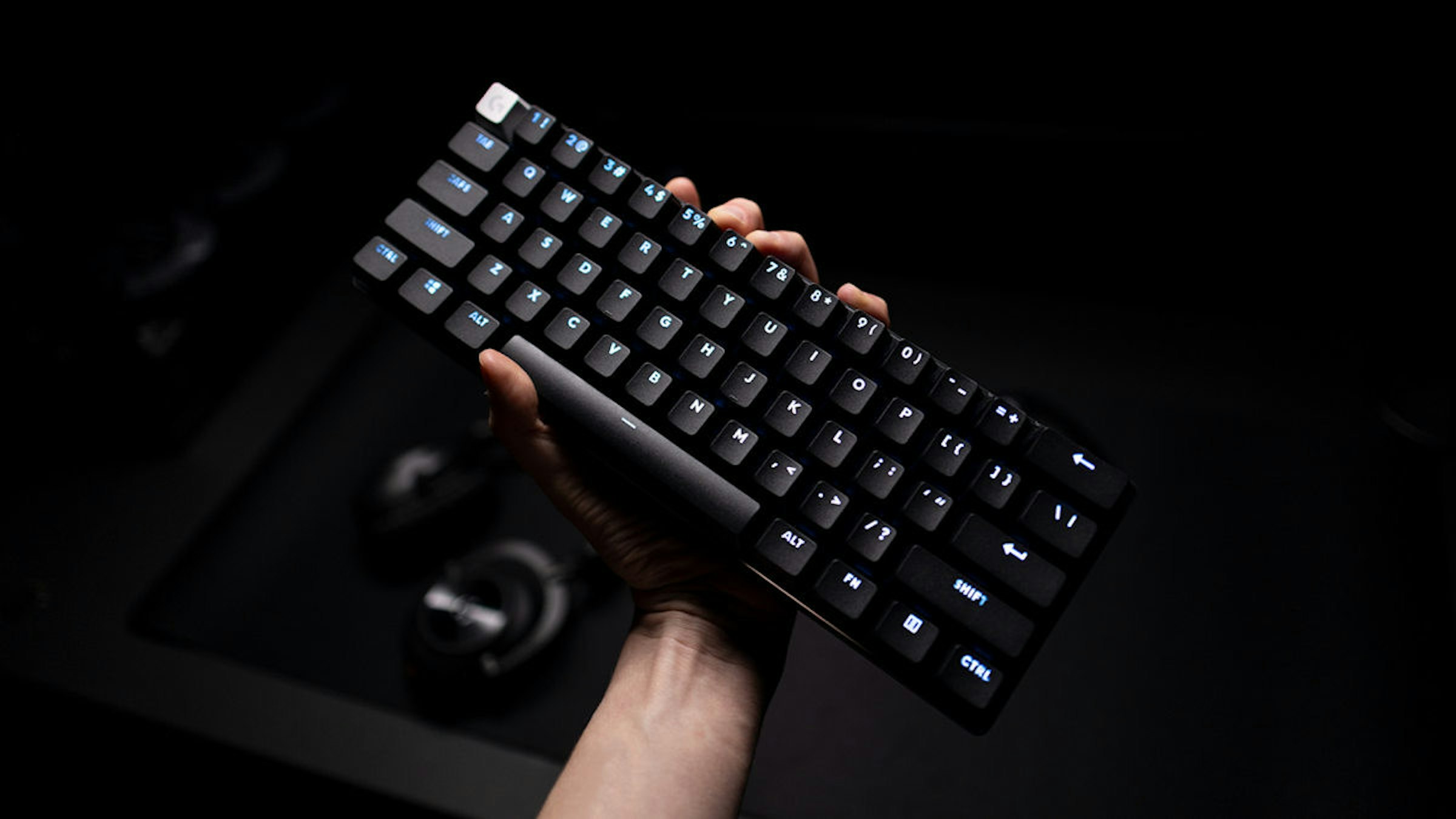 照片中提到了CTAL、TAB、CAPS，包含了遊戲鍵盤、計算機鍵盤、Astro Gaming Pro X 60 Lightspeed 機械遊戲鍵盤 920、遊戲鍵盤、羅技