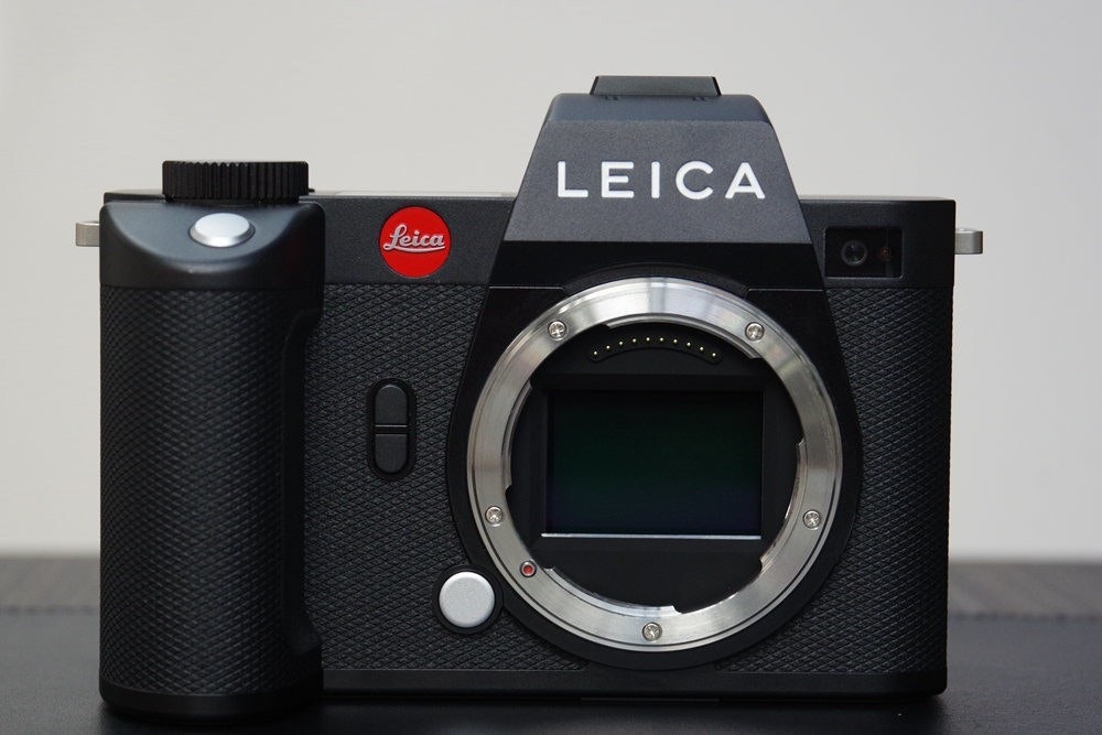 照片中提到了Leica、LEICA、@，跟徠卡相機、徠卡相機有關，包含了徠卡 SL2 型號、徠卡sl2、徠卡、徠卡SL（601型）、無反光鏡可換鏡頭相機