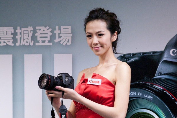 是Canon EOS 5D mark III 正式在台發表這篇文章的首圖