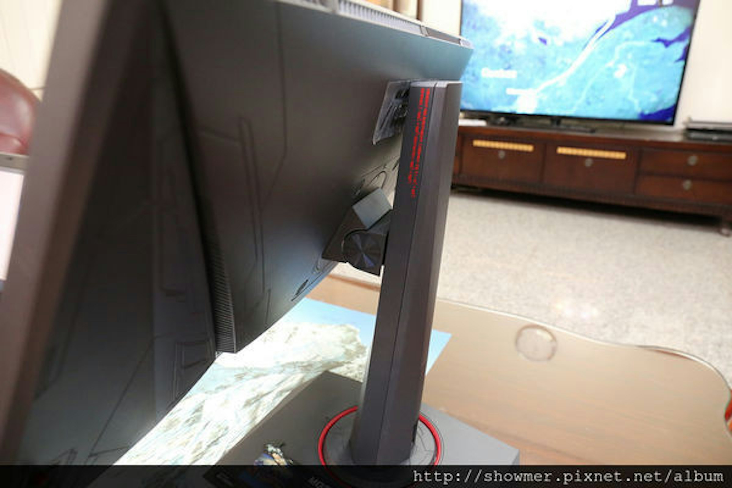 是ASUS MG248Q LCD 擁有 Adaptive Sync 及 144hz 高更新率 的好螢幕這篇文章的首圖