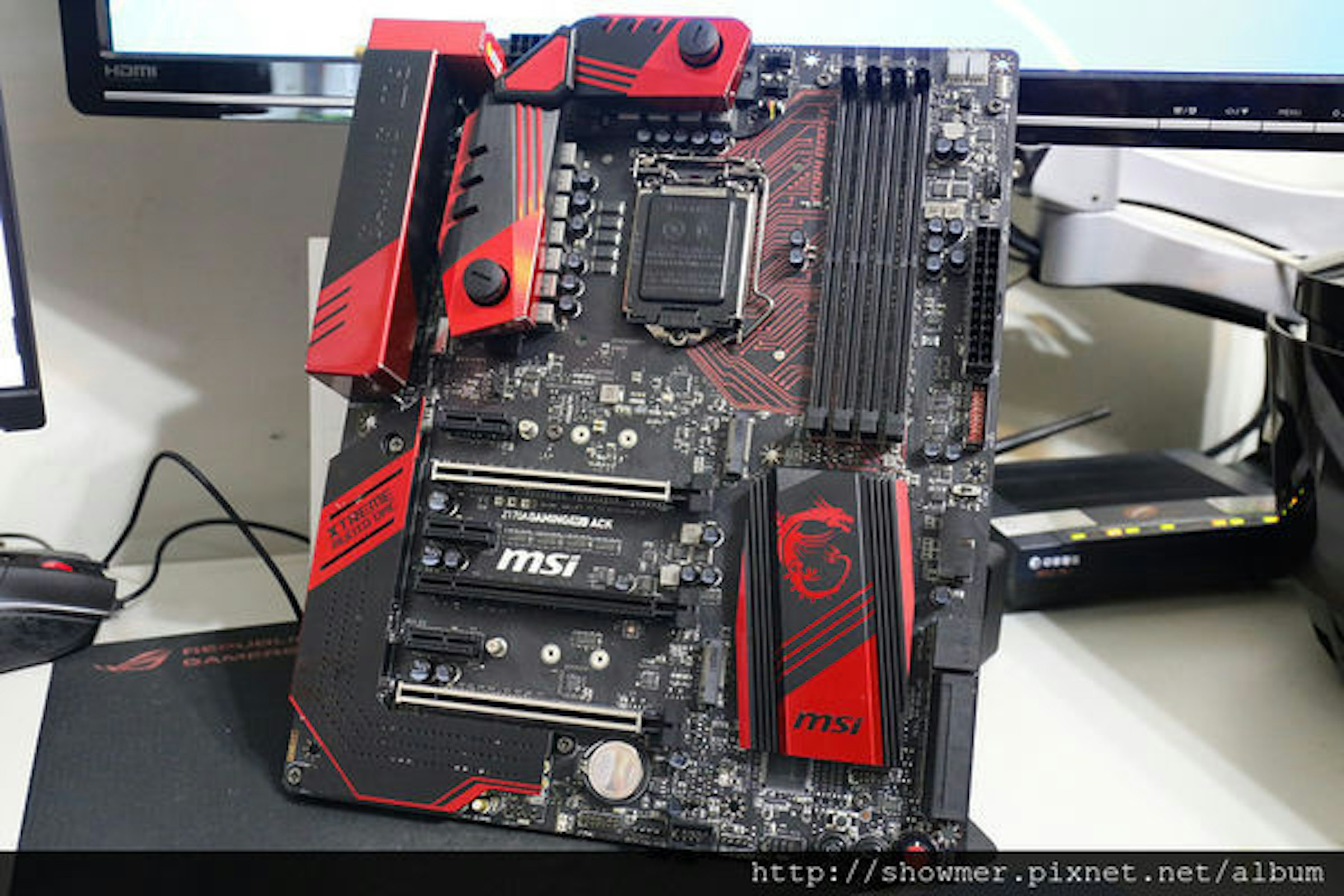 是MSI Z170A GAMING M9 ACK 微星 Z170 頂規主機板 開箱這篇文章的首圖