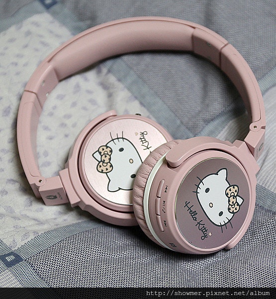 是情人節最佳禮物 Hello Kitty 藍牙無線耳機 ALTEAM 我聽 RFB-936 助你融化少女的心這篇文章的首圖