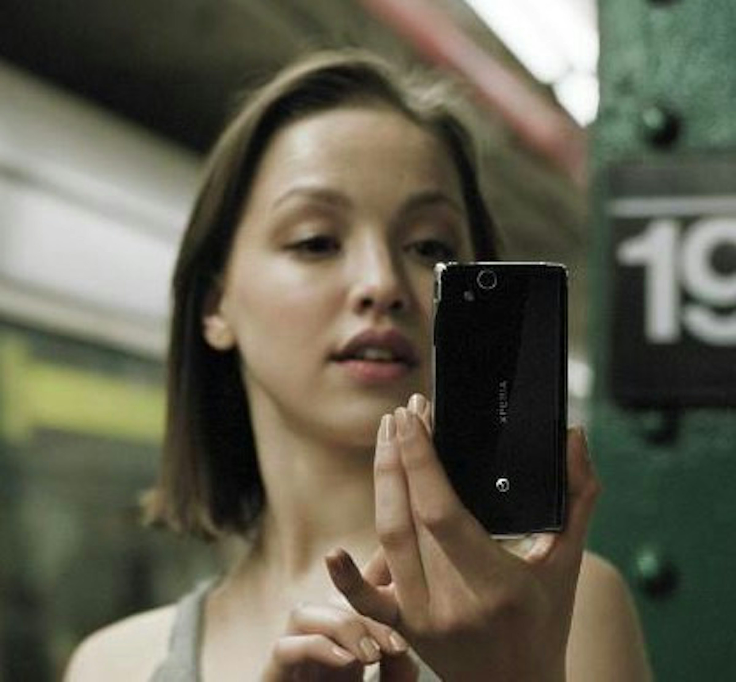 是Sony Ericsson 新機Xperia Ion（LT28AT ）這篇文章的首圖