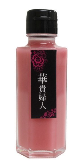 是日本鳥取新推出的華貴夫人，視覺超衝擊的粉紅色醬汁這篇文章的首圖