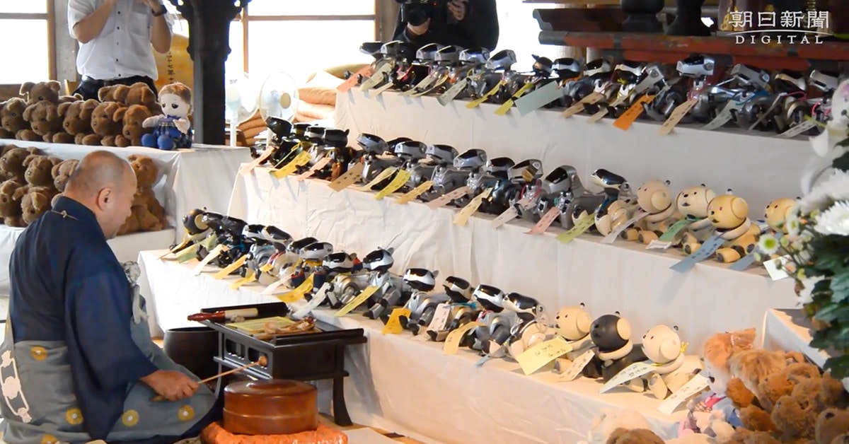 照片中提到了朝日新聞、DIGITA L，包含了鞋店、鞋子、市場