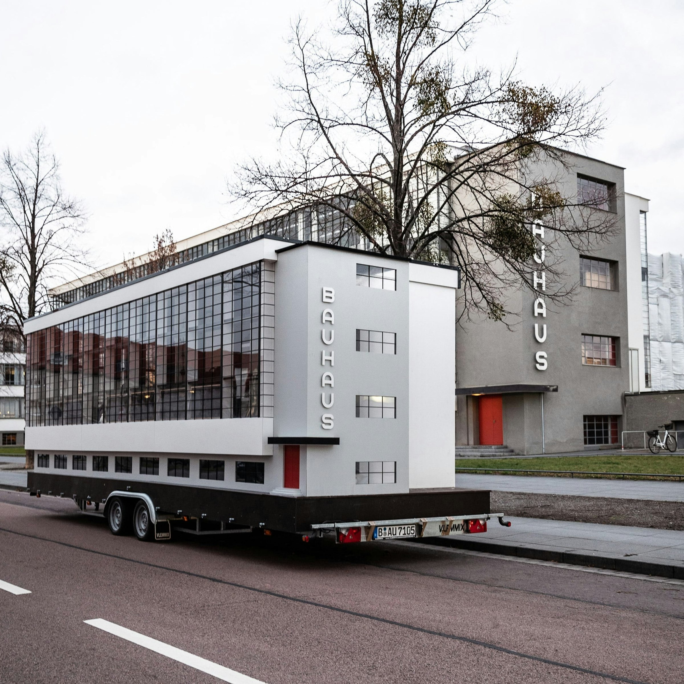 Bauhaus, Dessau, Bauhaus Archive, Design, Architect, Architecture, Bauhaus Dessau, From Bauhaus to Our House, Art, Modern art, bauhaus, Transport, Motor vehicle, Architecture, Mode of transport, Vehicle, House, Property, Tree, Car, Building