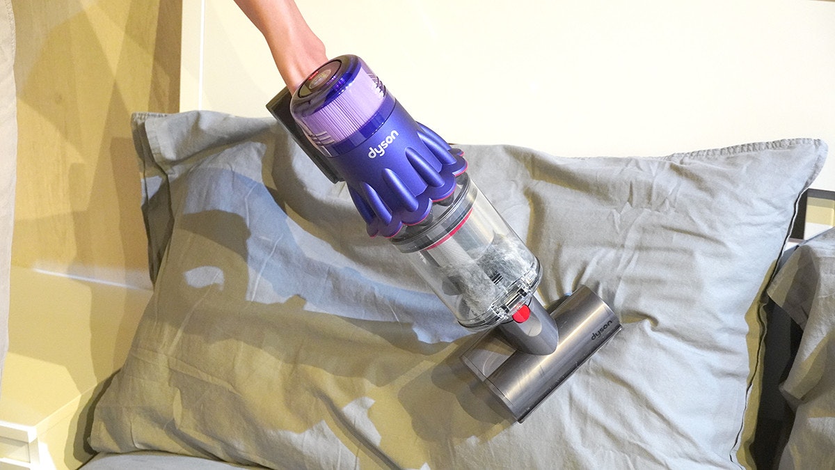 Dyson Digital Slim 1 9 18 900 156437 Cool3c dyson-digital-slim-1-9-18-900-156437-cool3c