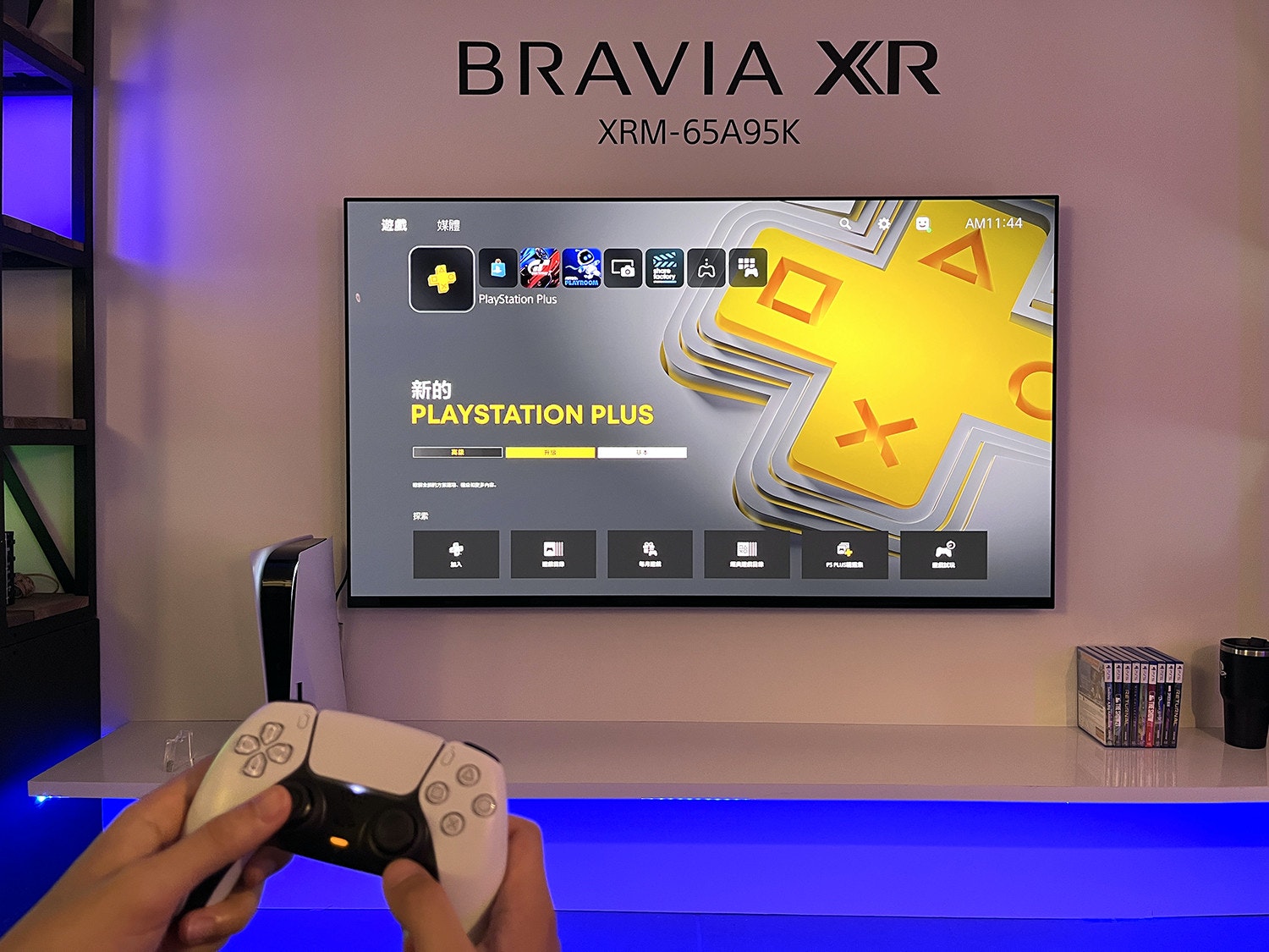 照片中提到了遊戲、BRAVIA XR、探索，跟布林莫爾學院有關，包含了索尼布拉維亞、電視、多媒體、文本、索尼公司