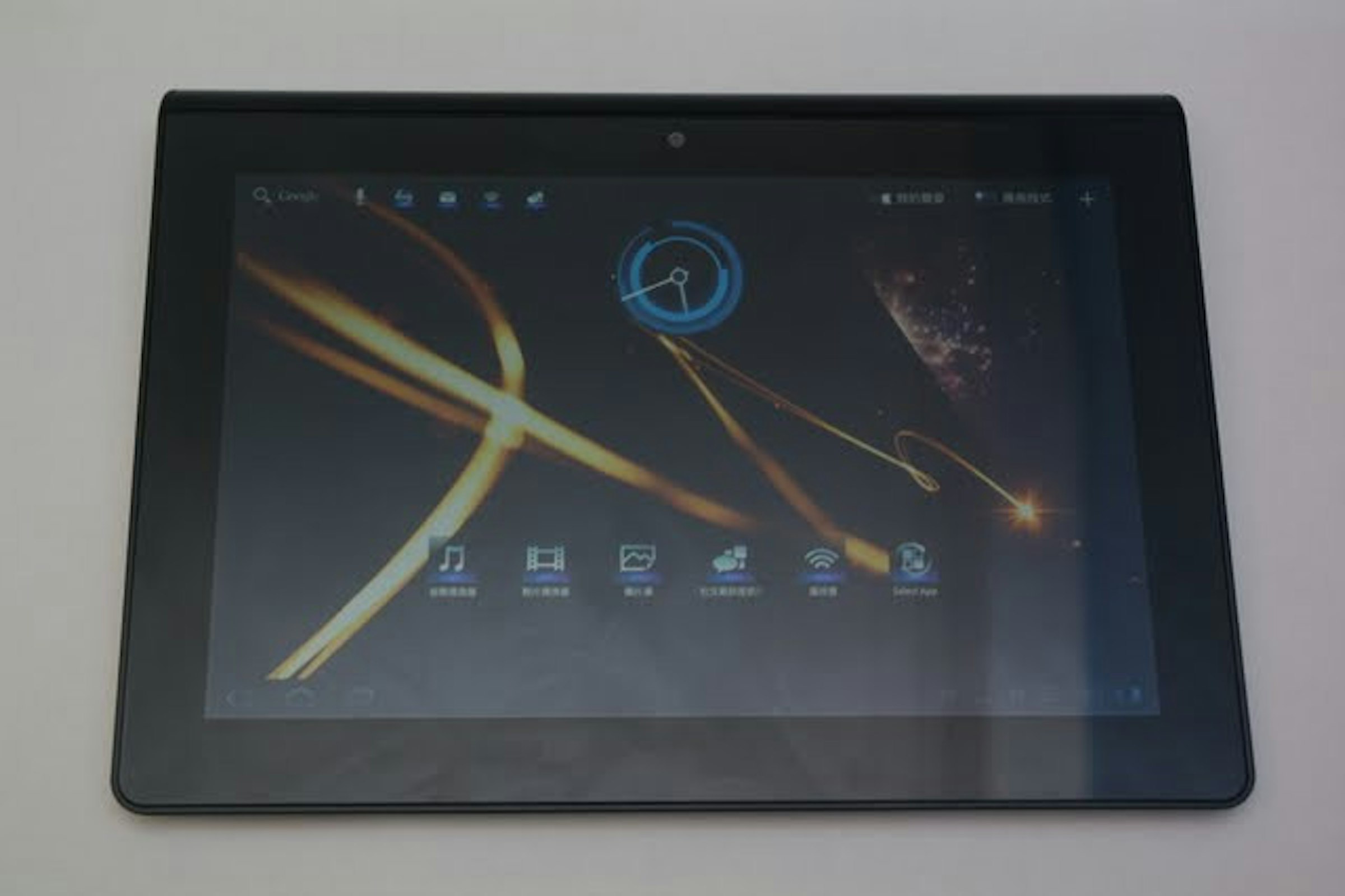是100年資訊月：Sony Tablet S 平板這篇文章的首圖