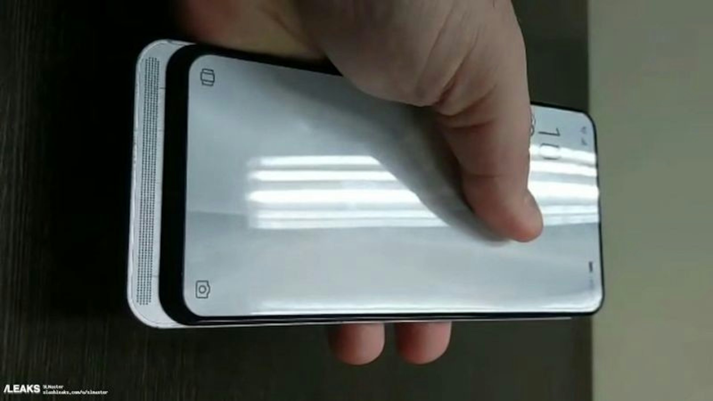 ASUS ZenFone 6 (A601CG), ASUS, , Asus, Smartphone, Qualcomm Snapdragon, , , 全螢幕手機, , ASUS ZenFone 6 (A601CG), Gadget, Communication Device, Smartphone, Electronic device, Mobile phone, Technology, Portable communications device, Hand, Material property, Iphone